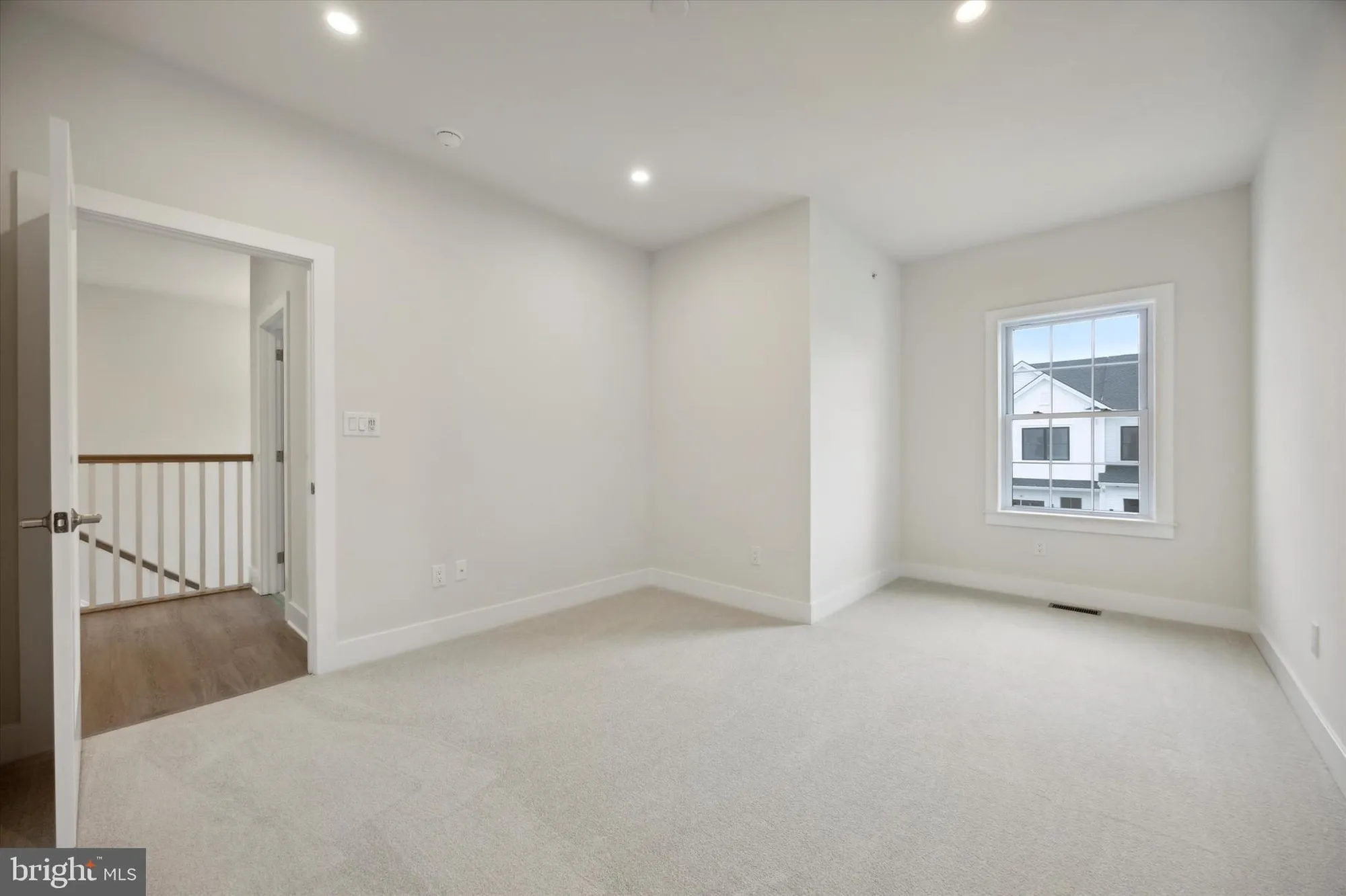 Property Slideshow image 24 of 32 | 506 fullerton farm ct #22, Warrington, PA, 18976