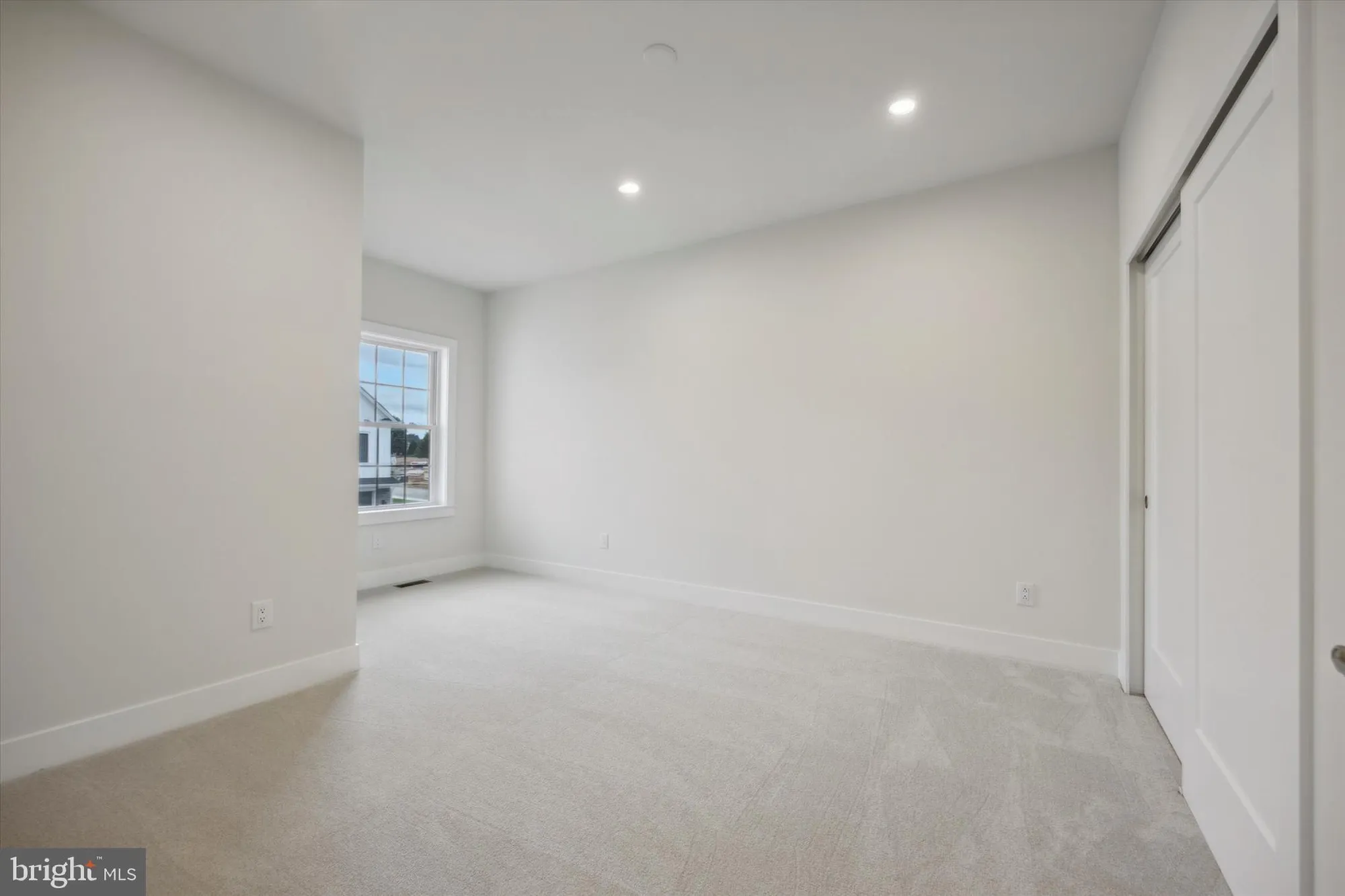Property Slideshow image 25 of 32 | 506 fullerton farm ct #22, Warrington, PA, 18976