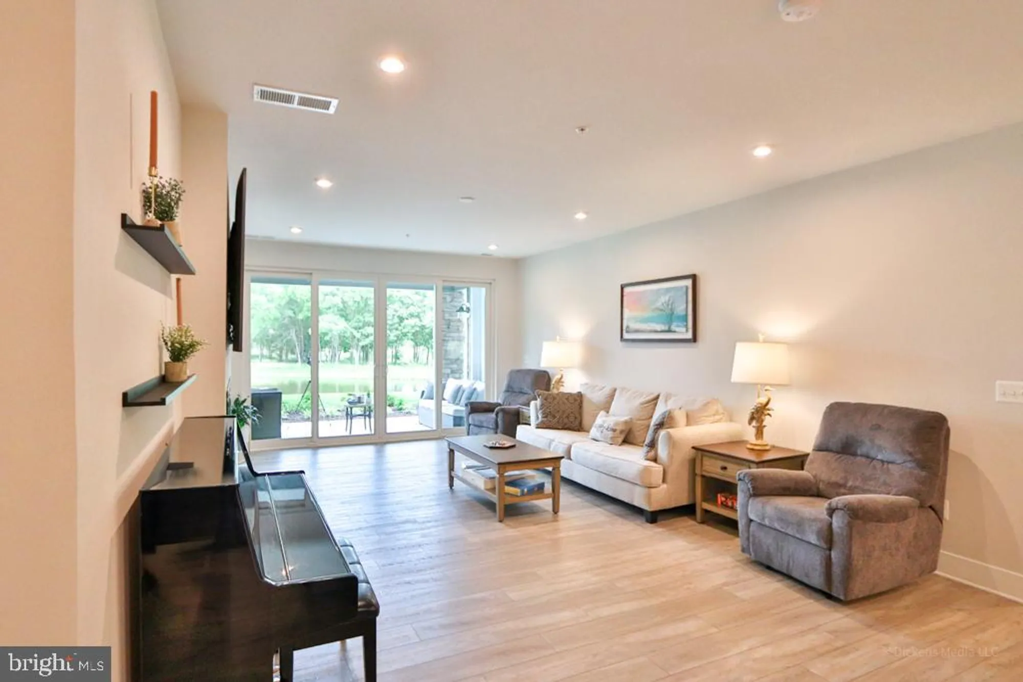 Property Slideshow image 4 of 32 | 190 harrier way 11, Chester, MD, 21619