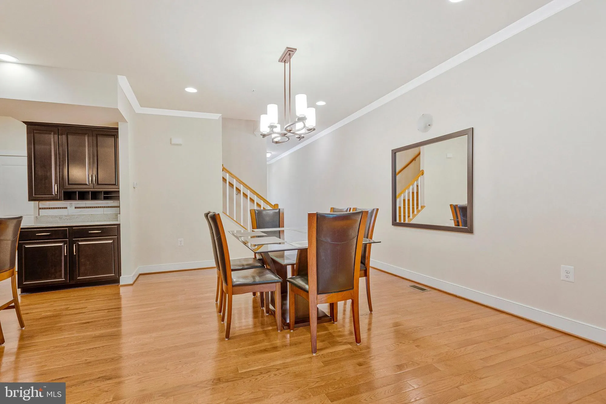 Property Slideshow image 4 of 54 | 9726 knowledge dr, Laurel, MD, 20723