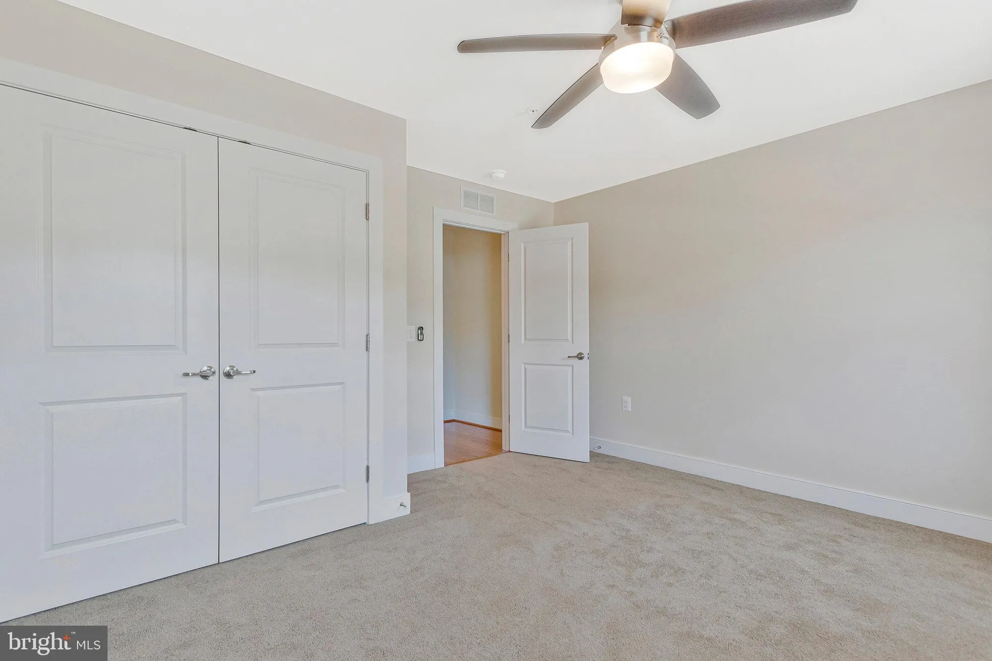 Property Slideshow image 24 of 54 | 9726 knowledge dr, Laurel, MD, 20723