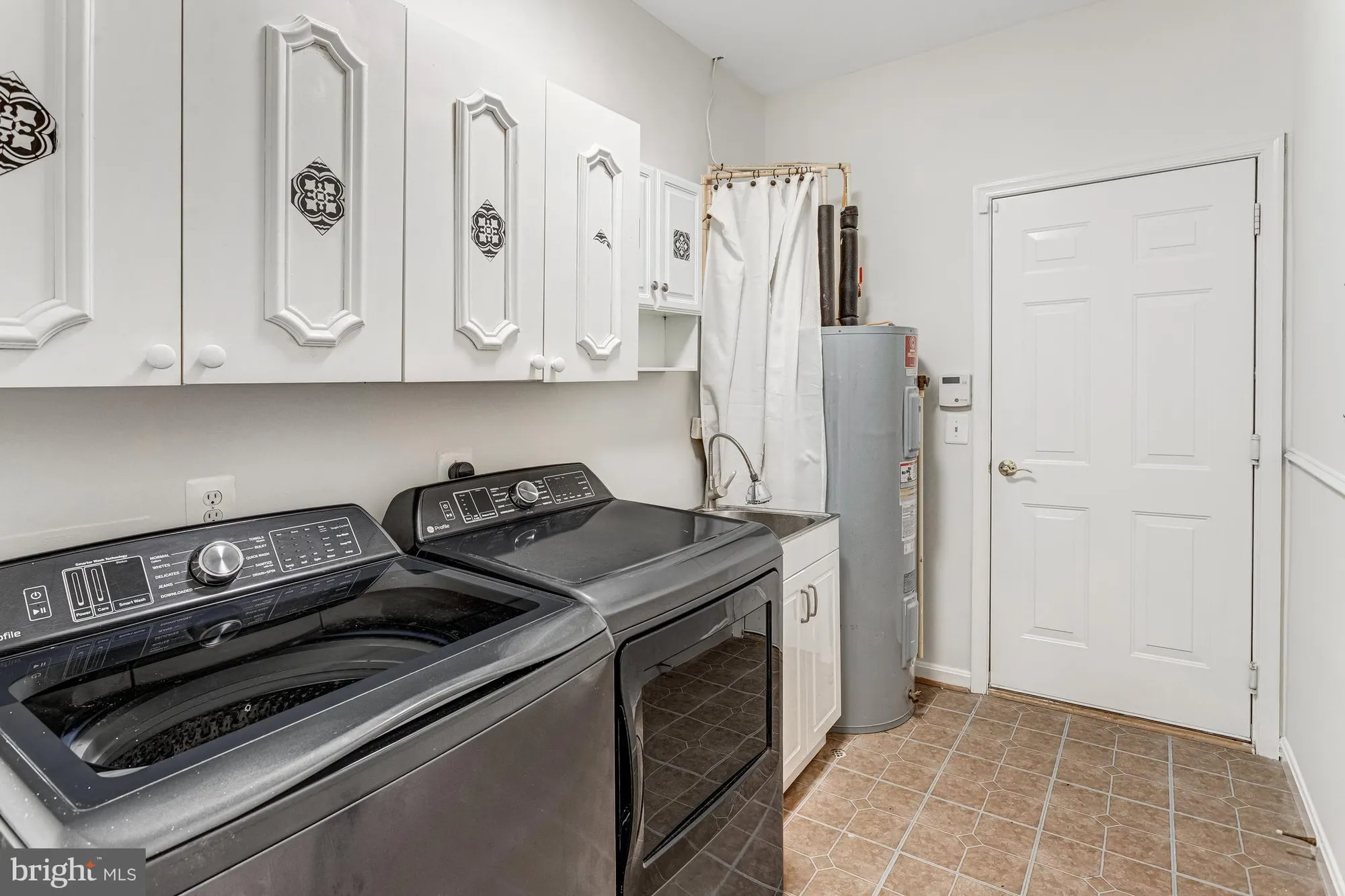 Property Slideshow image 25 of 45 | 16453 sparkling brook loop, Dumfries, VA, 22025