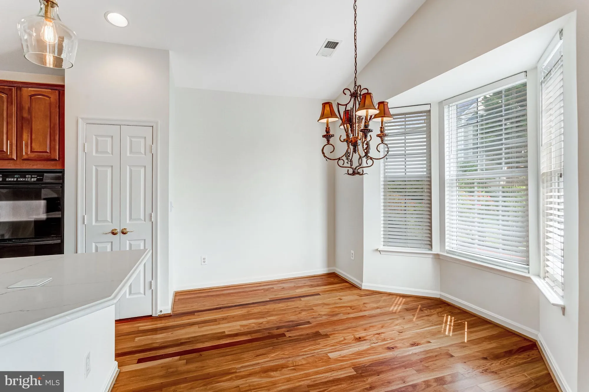 Property Slideshow image 17 of 45 | 16453 sparkling brook loop, Dumfries, VA, 22025