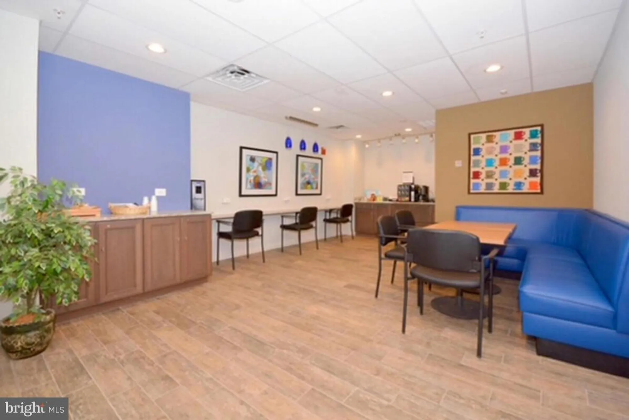 Property Slideshow image 35 of 53 | 2828 berth ct, Annapolis, MD, 21401