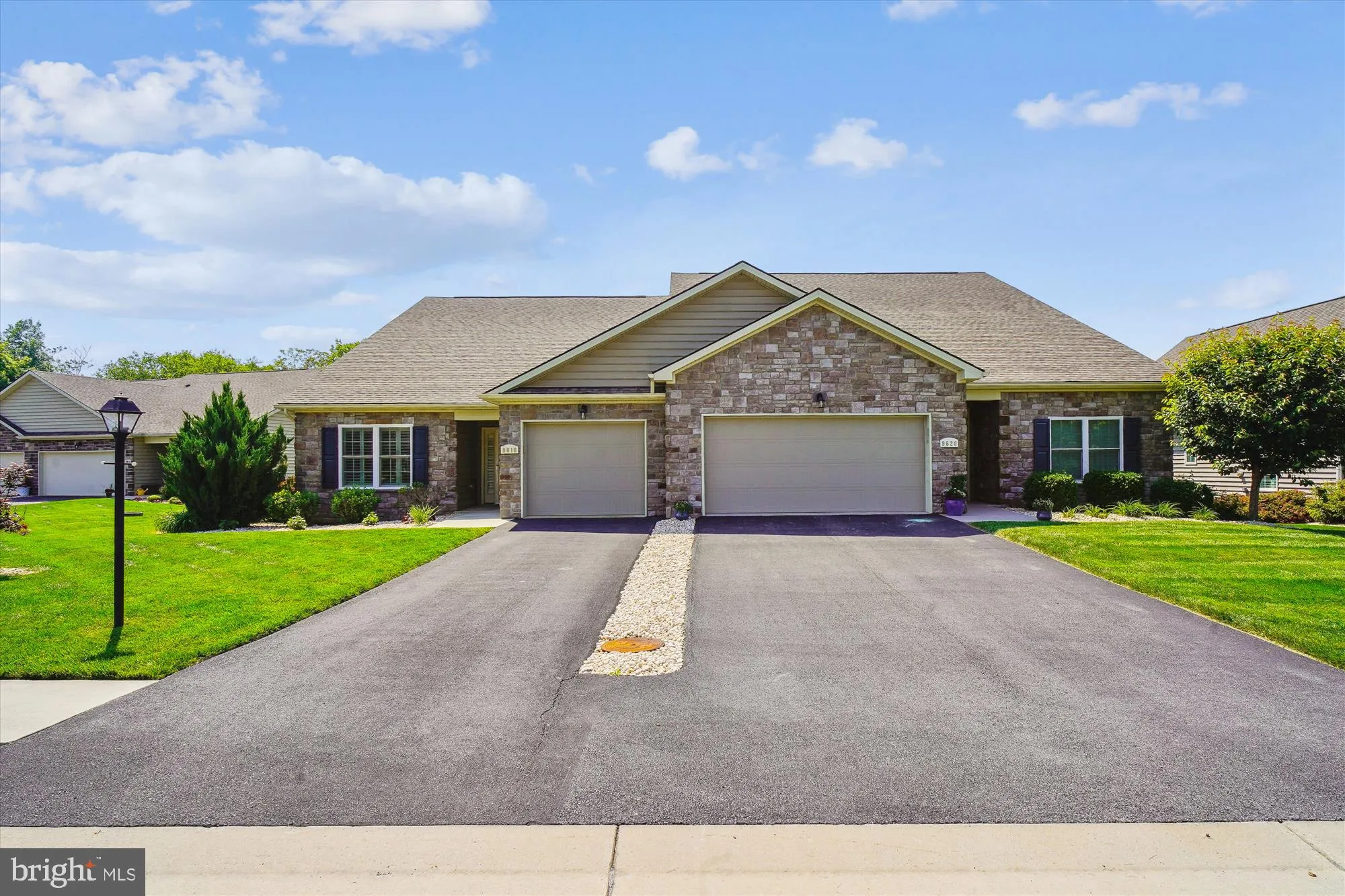 Property Slideshow image 2 of 49 | 9616 cobble stone ct, Hagerstown, MD, 21740