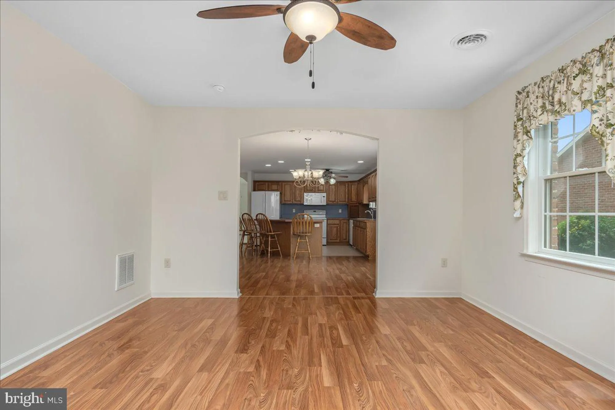 Property Slideshow image 18 of 51 | 13336 marquise dr, Hagerstown, MD, 21742