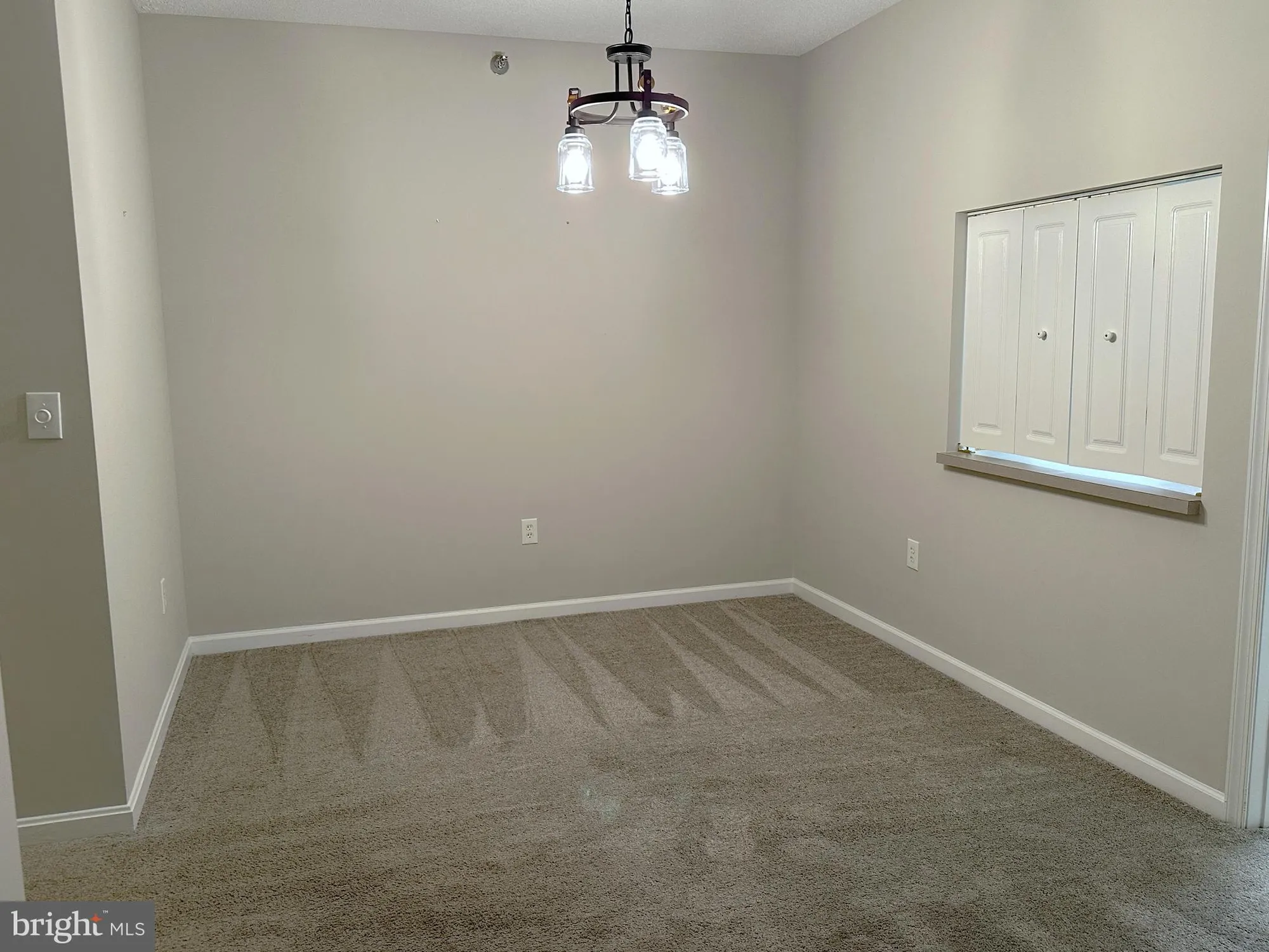 Property Slideshow image 15 of 45 | 2904 n leisure world blvd 211, Silver Spring, MD, 20906