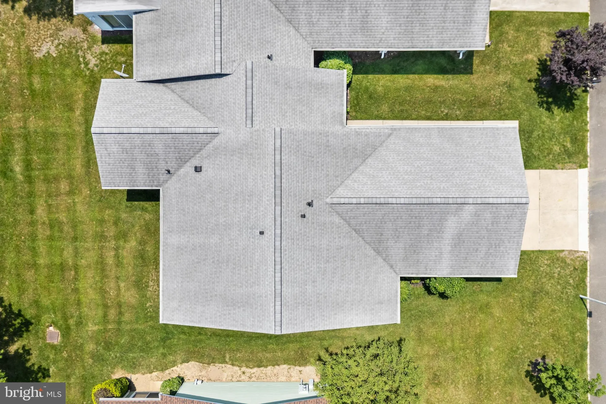Property Slideshow image 28 of 30 | 442 dahlia plz a, Monroe Township, NJ, 08831