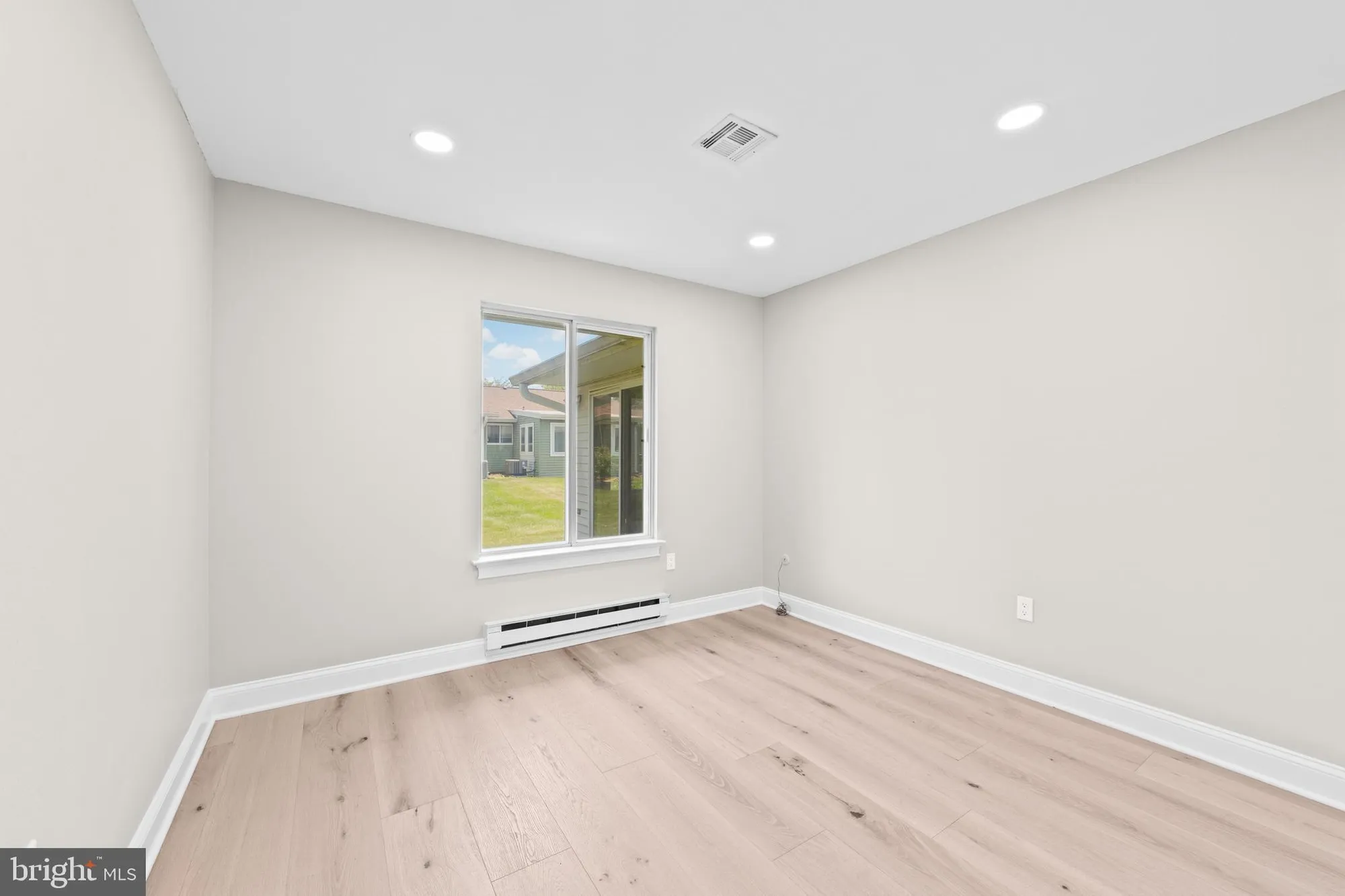 Property Slideshow image 19 of 30 | 442 dahlia plz a, Monroe Township, NJ, 08831