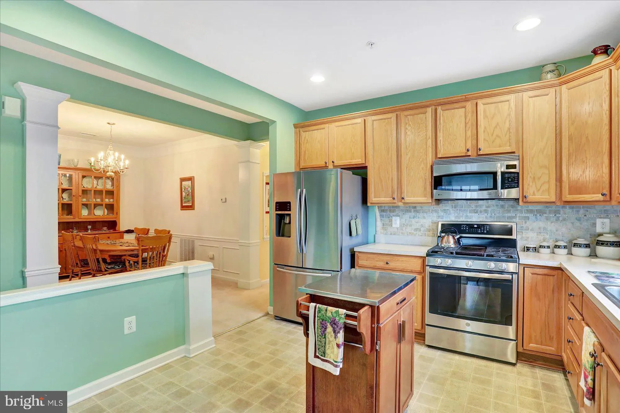 Property Slideshow image 15 of 39 | 152 saddletop dr # 354, Taneytown, MD, 21787