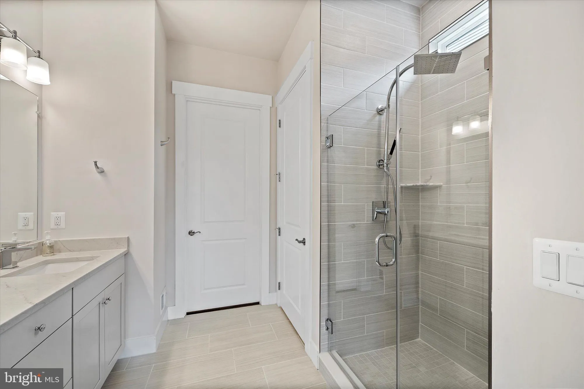Property Slideshow image 20 of 60 | 43441 bettys farm dr, Chantilly, VA, 20152