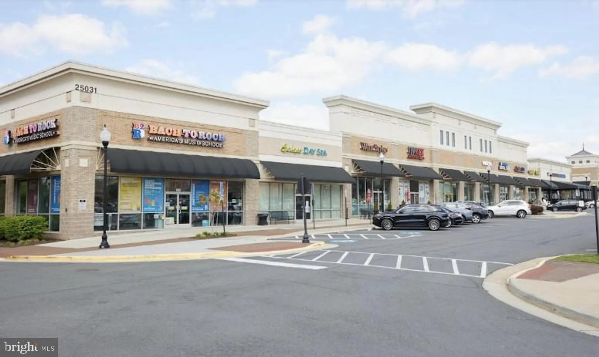 Property Slideshow image 59 of 60 | 43441 bettys farm dr, Chantilly, VA, 20152