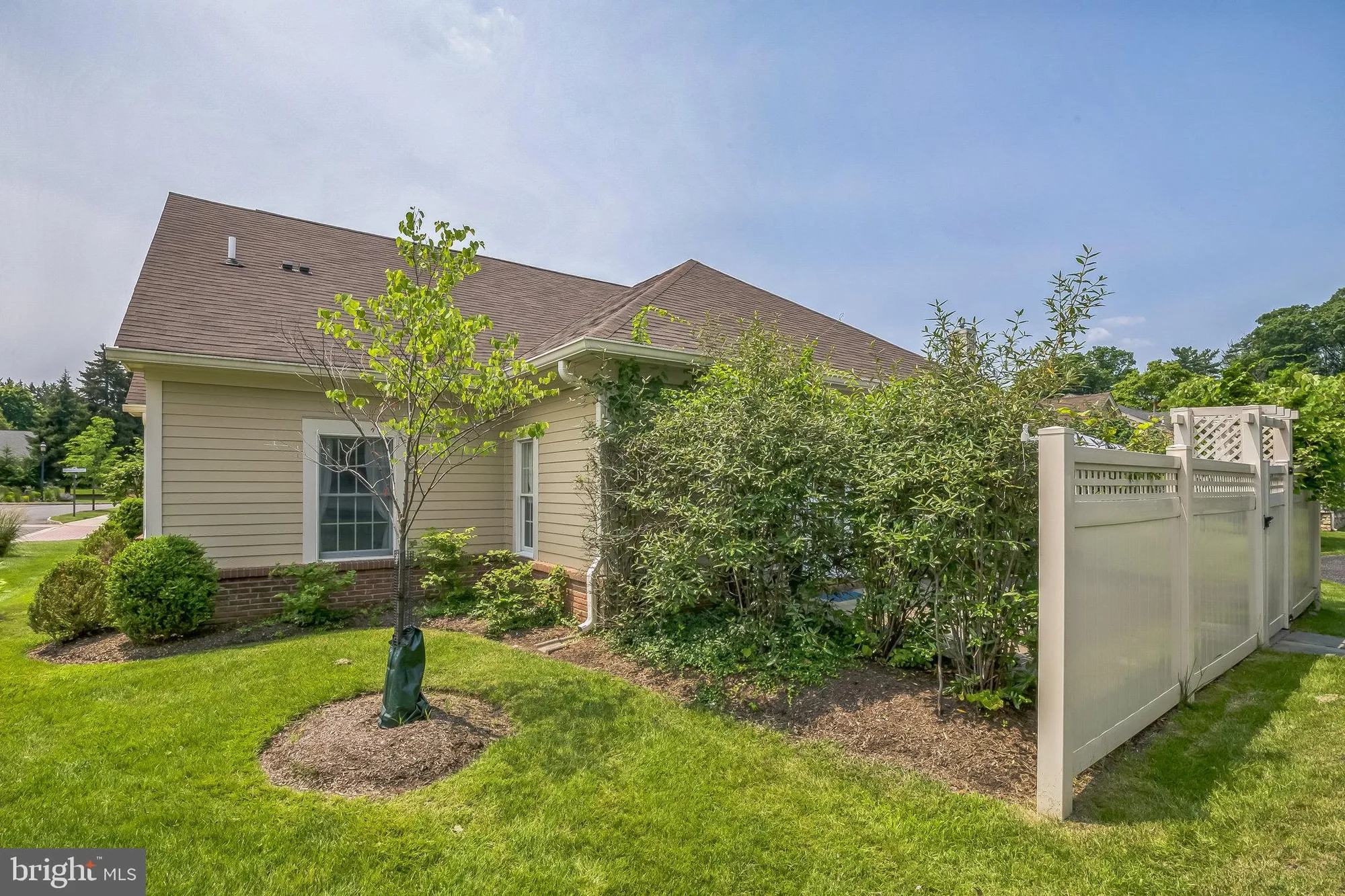 Property Slideshow image 3 of 32 | 1 hedge row rd, Princeton, NJ, 08540