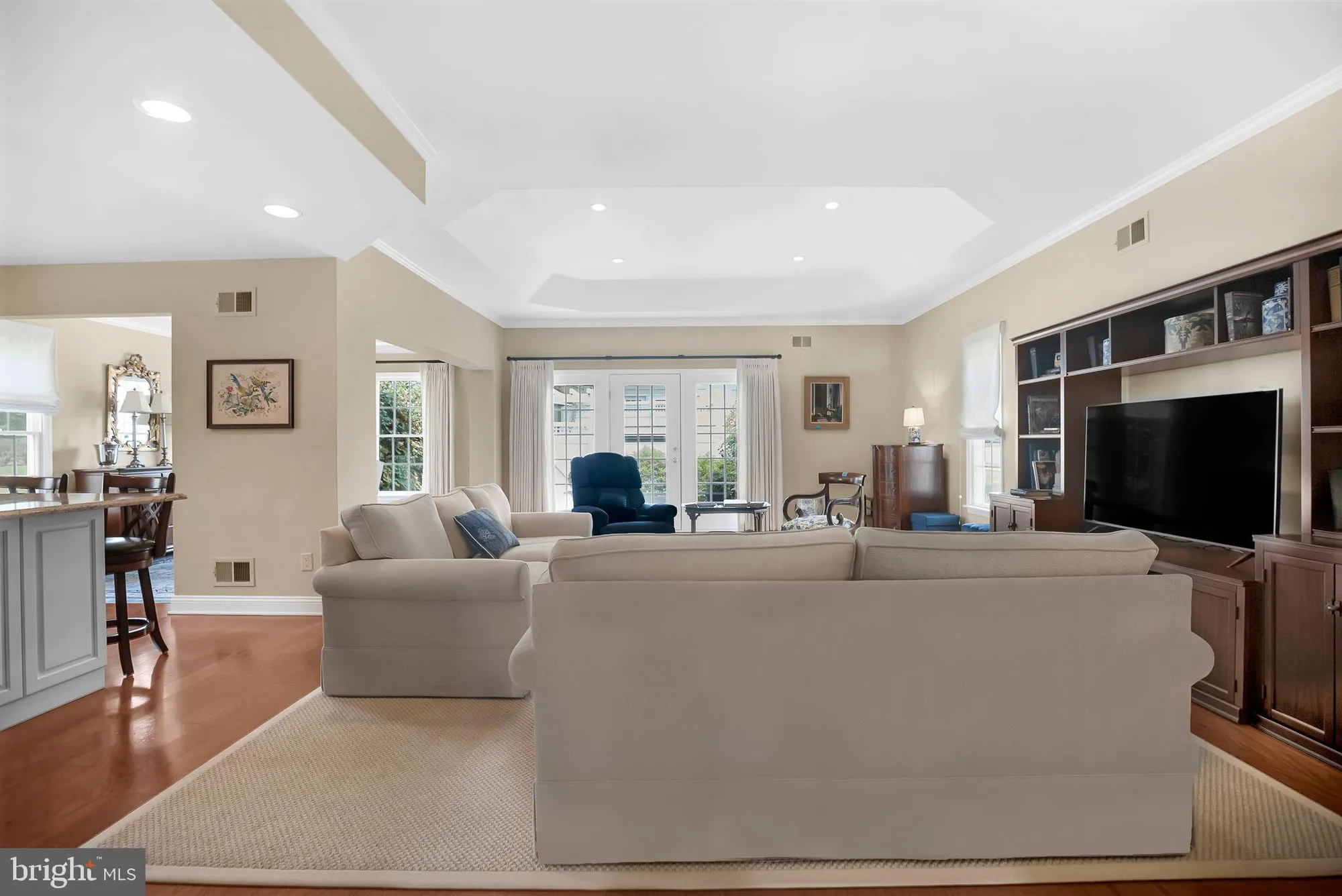 Property Slideshow image 10 of 32 | 1 hedge row rd, Princeton, NJ, 08540