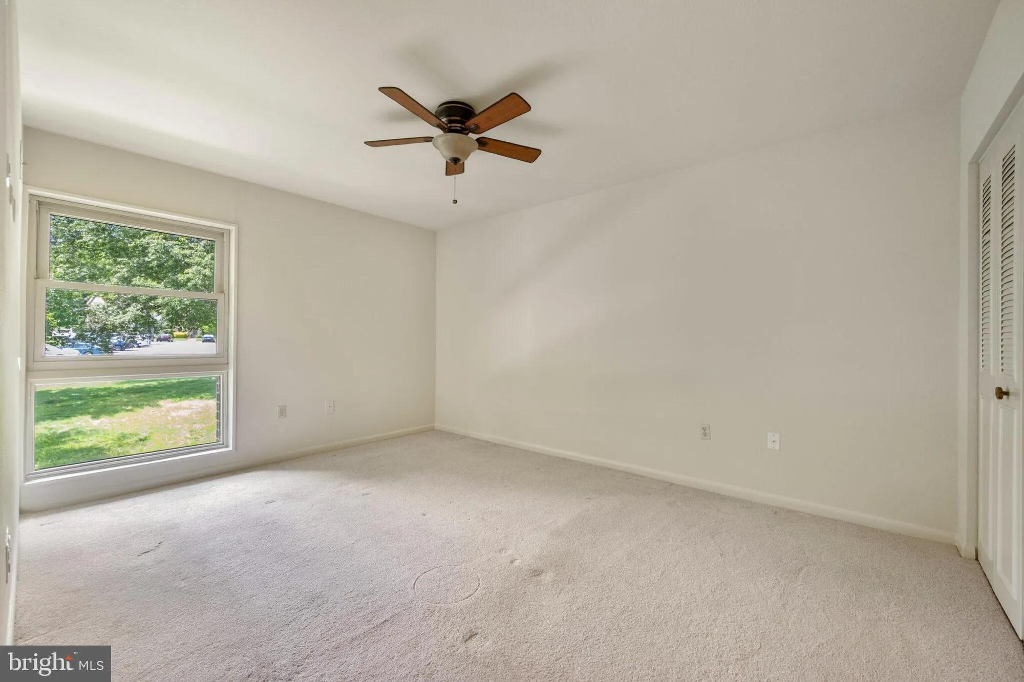 Property Slideshow image 15 of 32 | 3360 gleneagles dr 71-2b, Silver Spring, MD, 20906