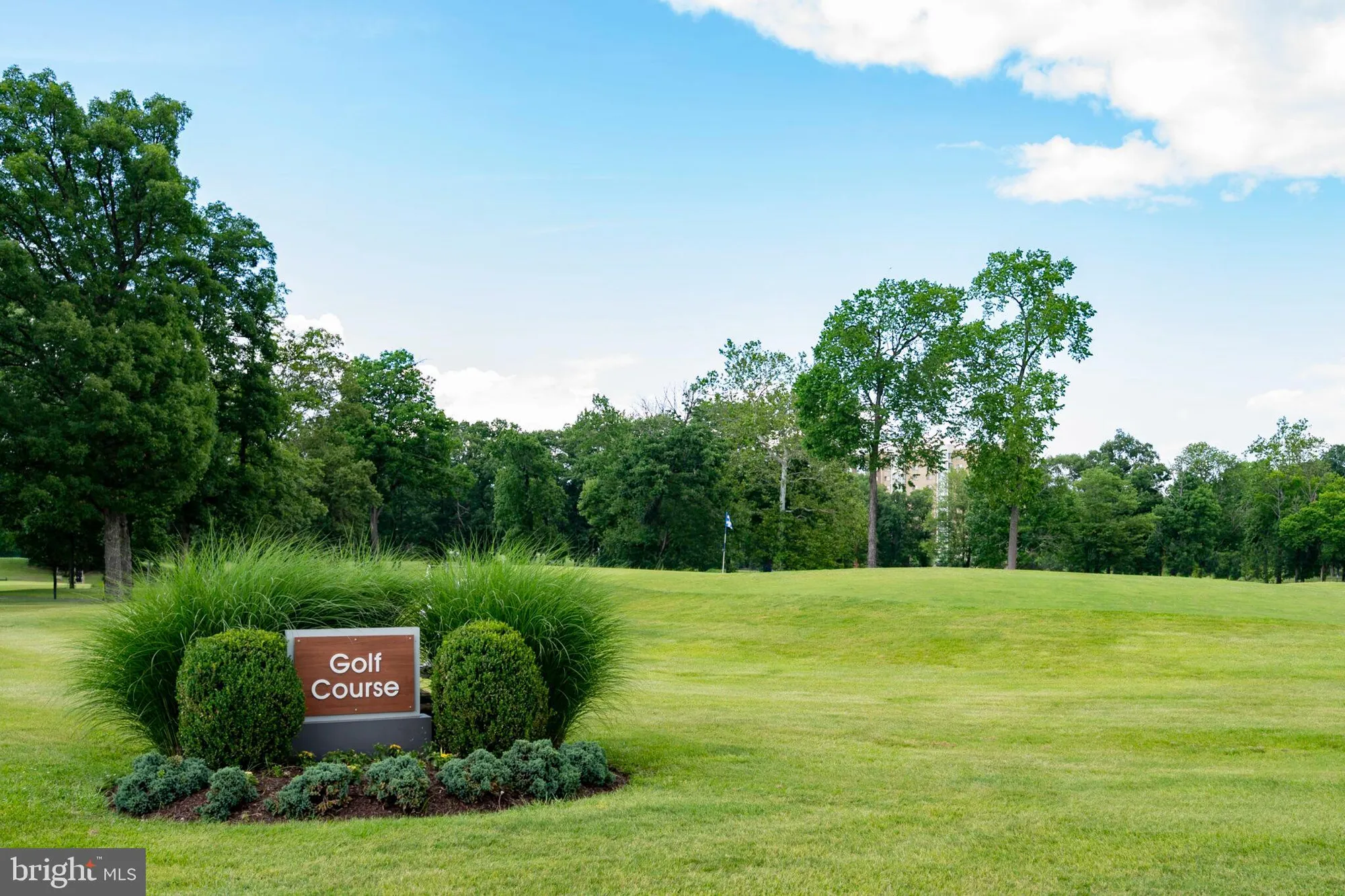 Property Slideshow image 27 of 32 | 3360 gleneagles dr 71-2b, Silver Spring, MD, 20906