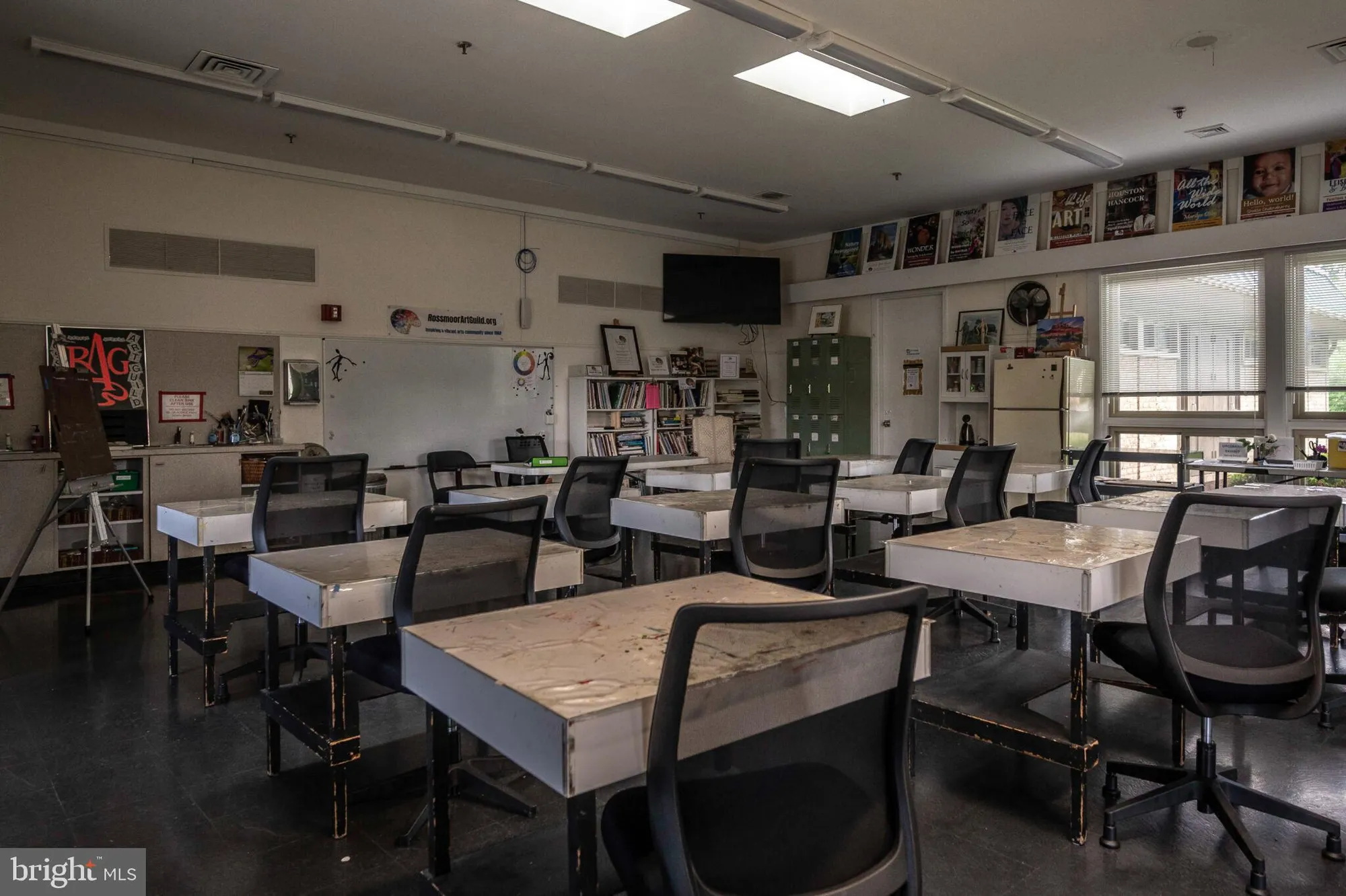 Property Slideshow image 29 of 32 | 3360 gleneagles dr 71-2b, Silver Spring, MD, 20906