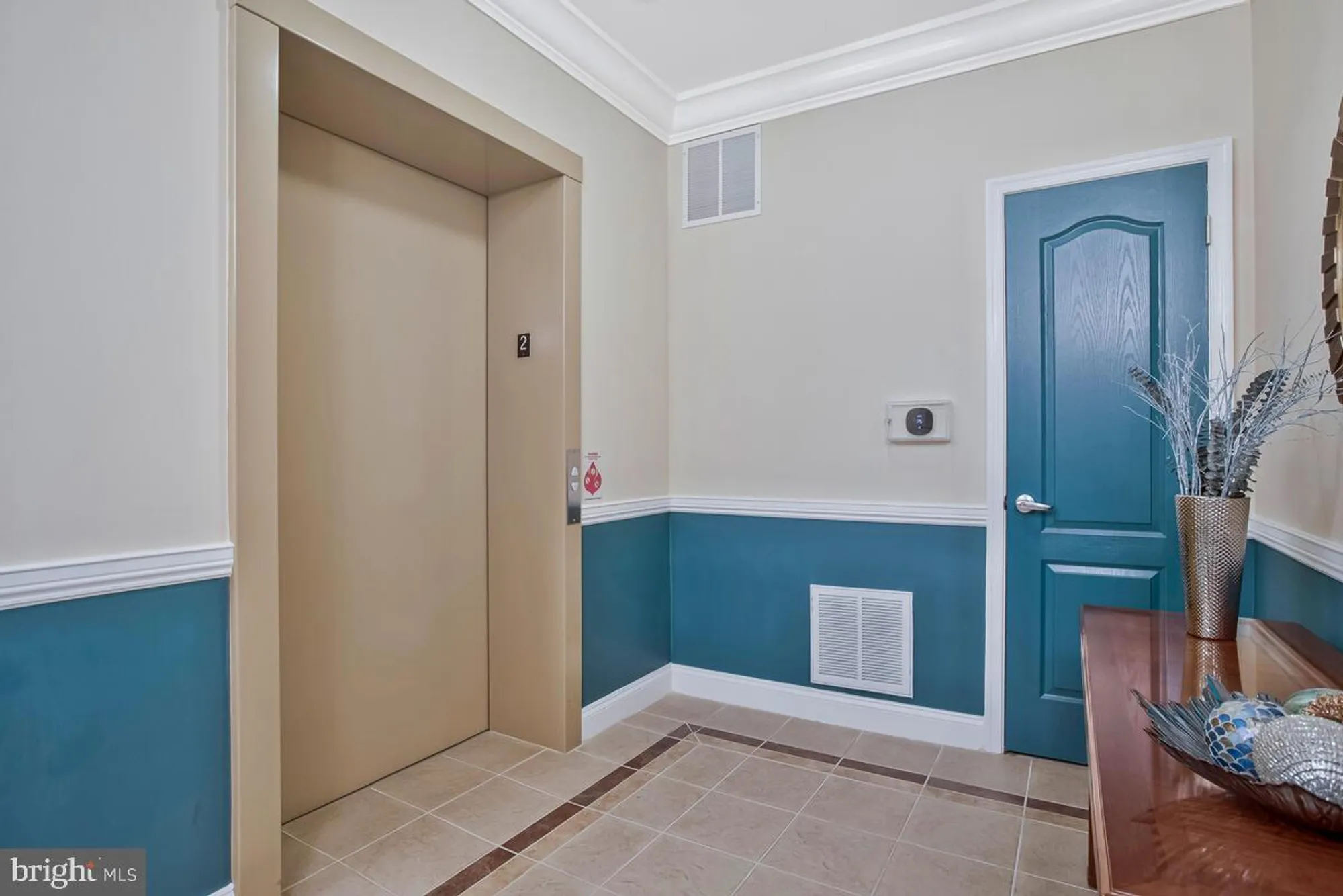 Property Slideshow image 36 of 62 | 7305 maplecrest rd 206, Elkridge, MD, 21075