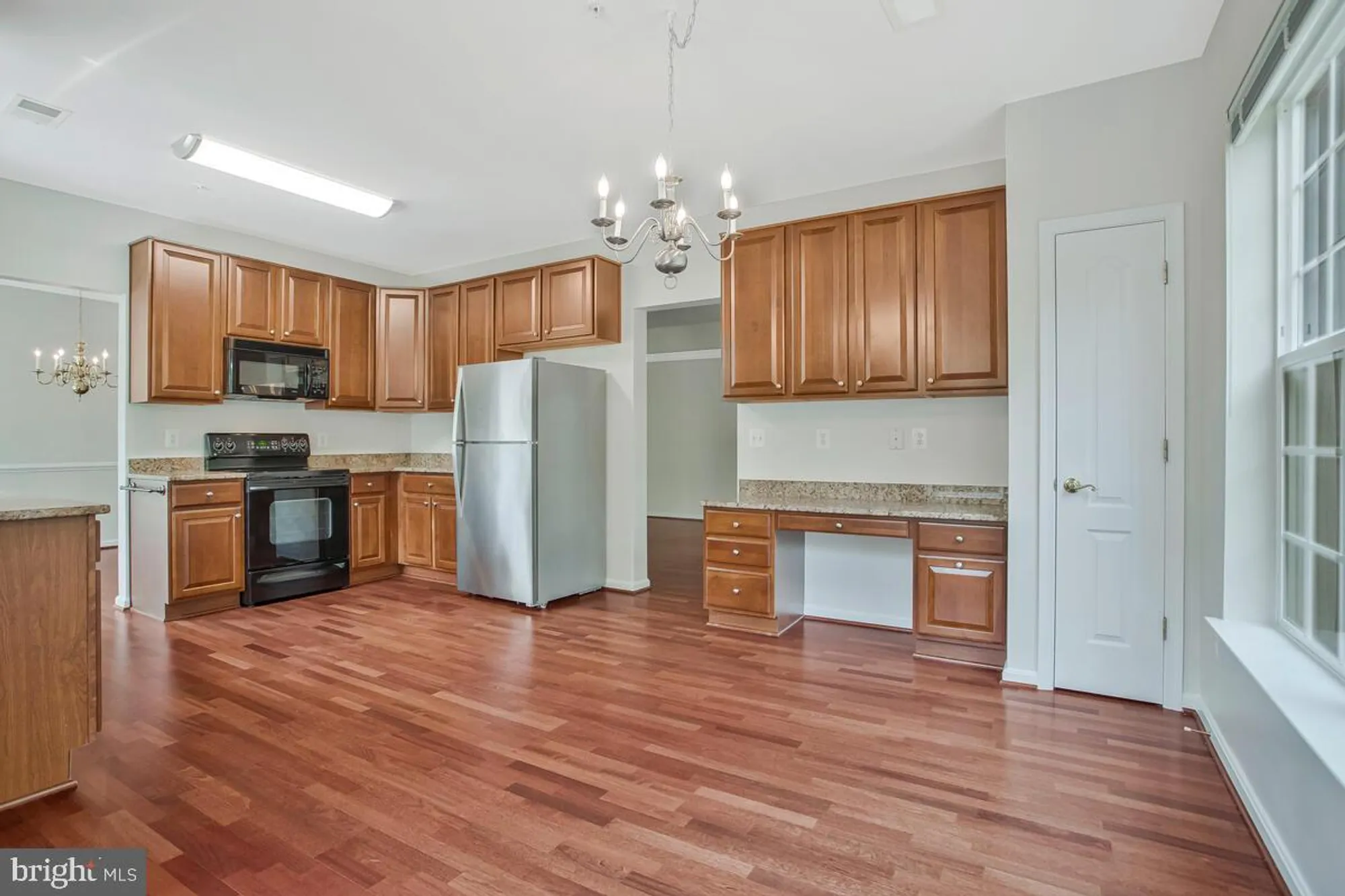 Property Slideshow image 15 of 62 | 7305 maplecrest rd 206, Elkridge, MD, 21075