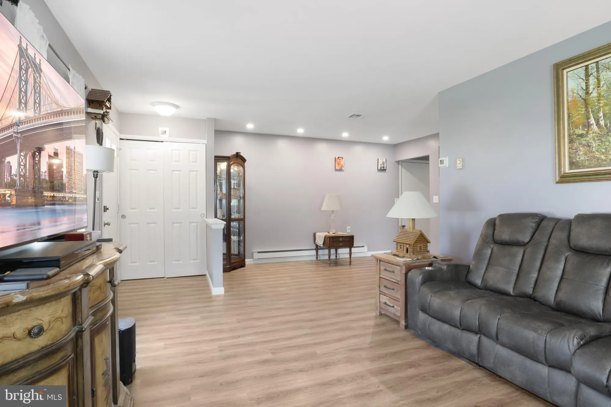 Property Slideshow image 8 of 22 | 224 huntington dr, Southampton, NJ, 08088
