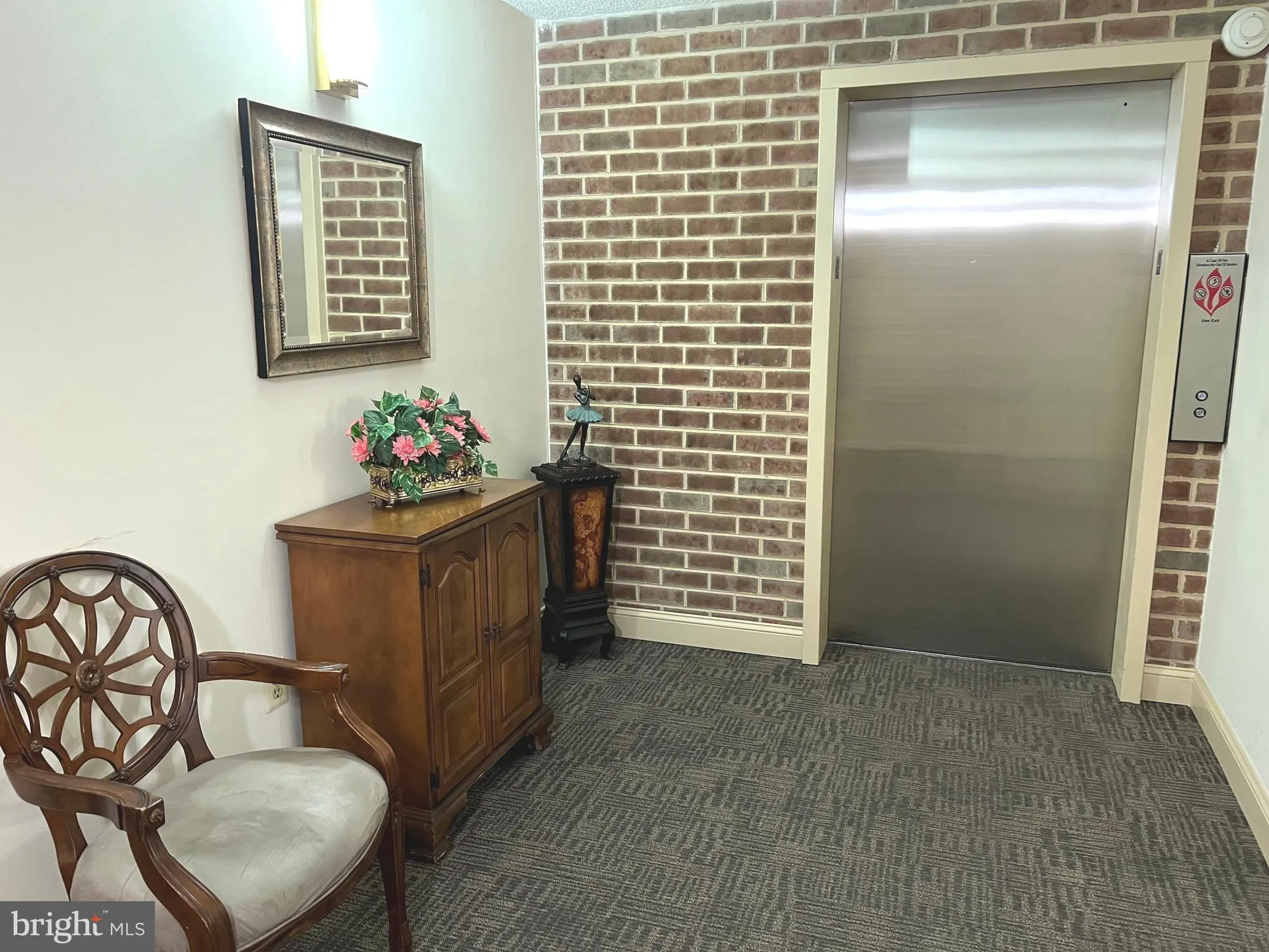 Property Slideshow image 4 of 44 | 15300 beaverbrook ct 88-2b, Silver Spring, MD, 20906