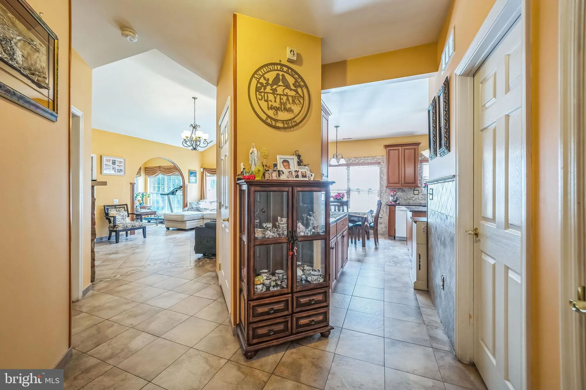 Property Slideshow image 10 of 39 | 15 kresson ct, Berlin, NJ, 08009