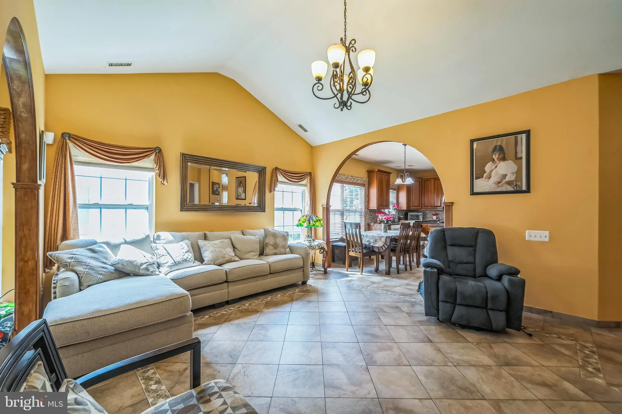 Property Slideshow image 11 of 39 | 15 kresson ct, Berlin, NJ, 08009