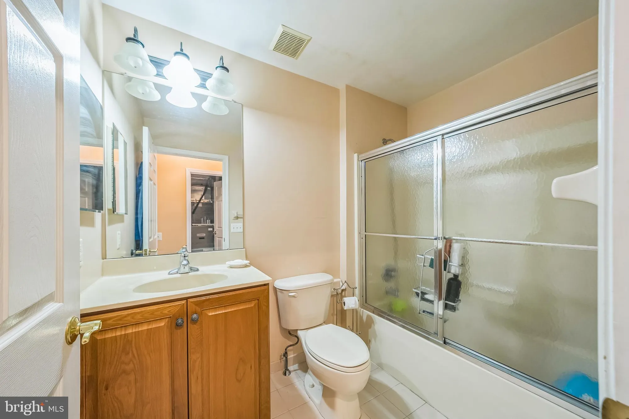 Property Slideshow image 27 of 39 | 15 kresson ct, Berlin, NJ, 08009