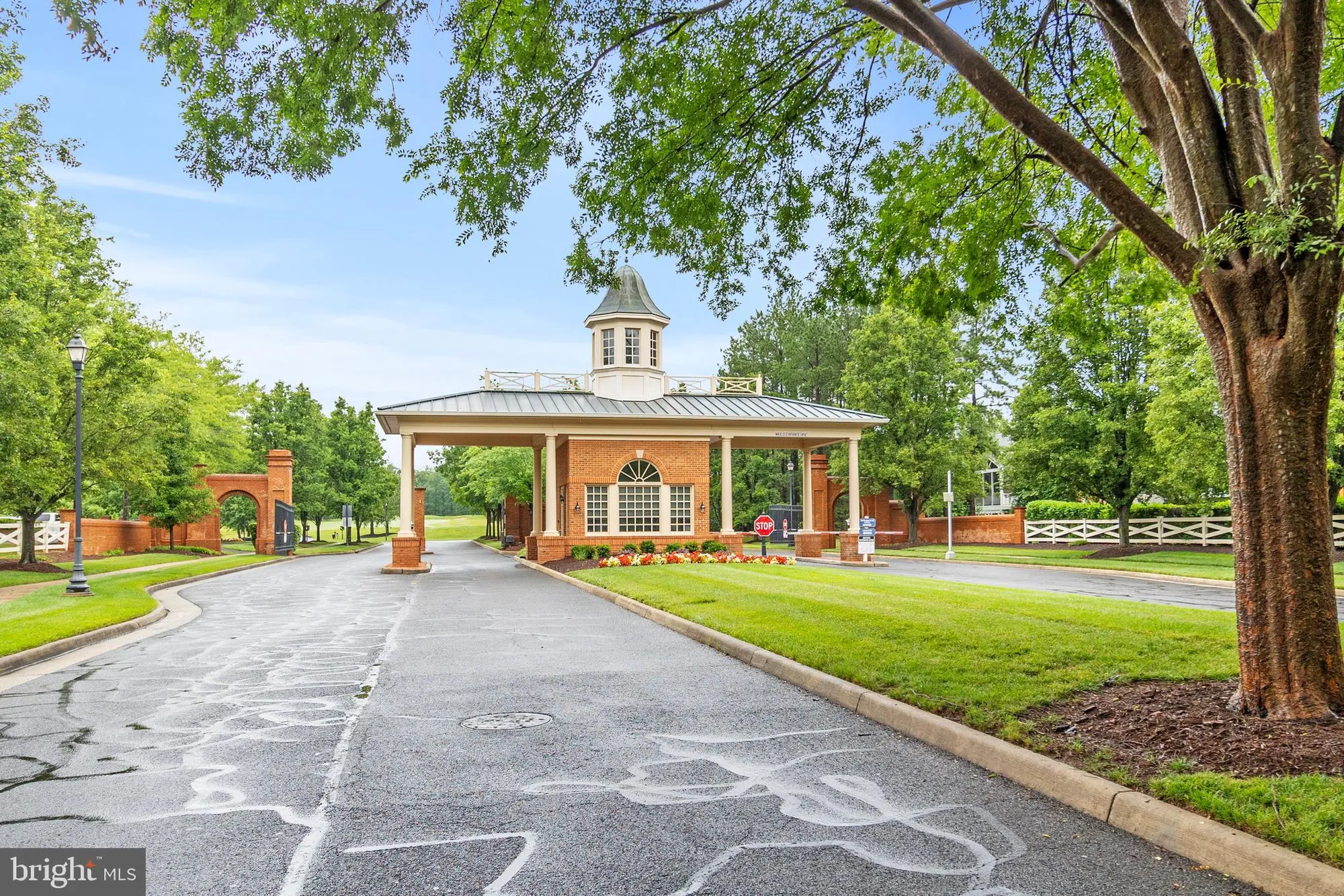 Property Slideshow image 53 of 57 | 15691 alderbrook dr, Haymarket, VA, 20169