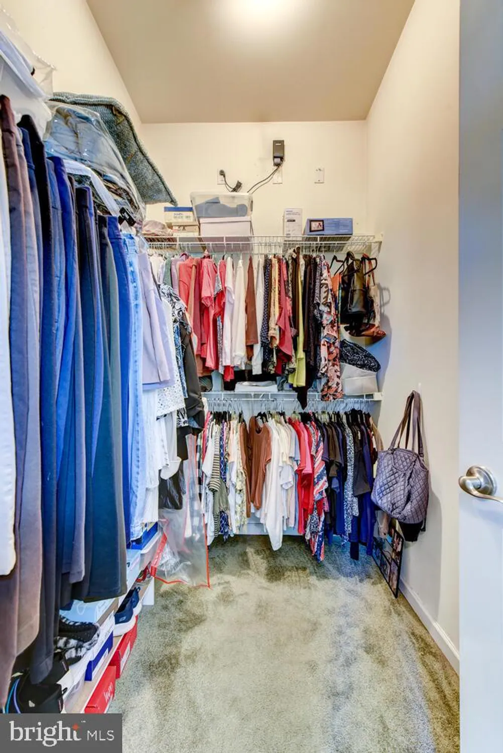 Property Slideshow image 39 of 68 | 118 andover dr, Kendall Park, NJ, 08824