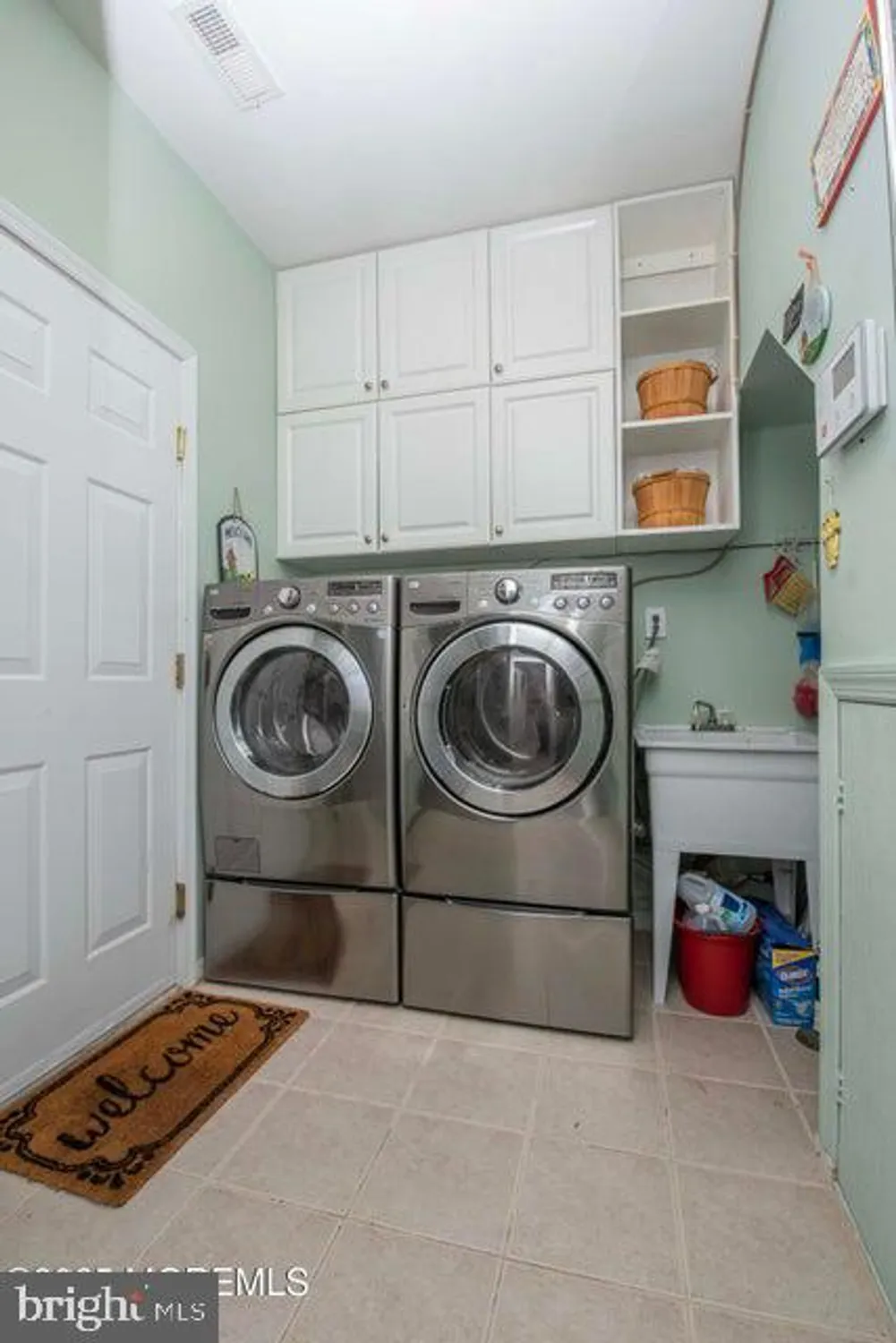 Property Slideshow image 61 of 98 | 221 valencia dr, Monroe Township, NJ, 08831