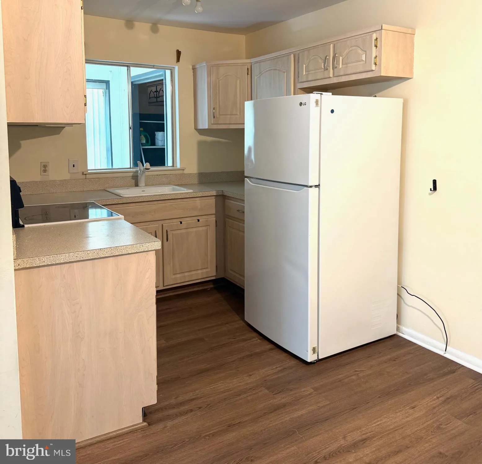 Property Slideshow image 17 of 21 | 768d hudson pkwy, Whiting, NJ, 08759