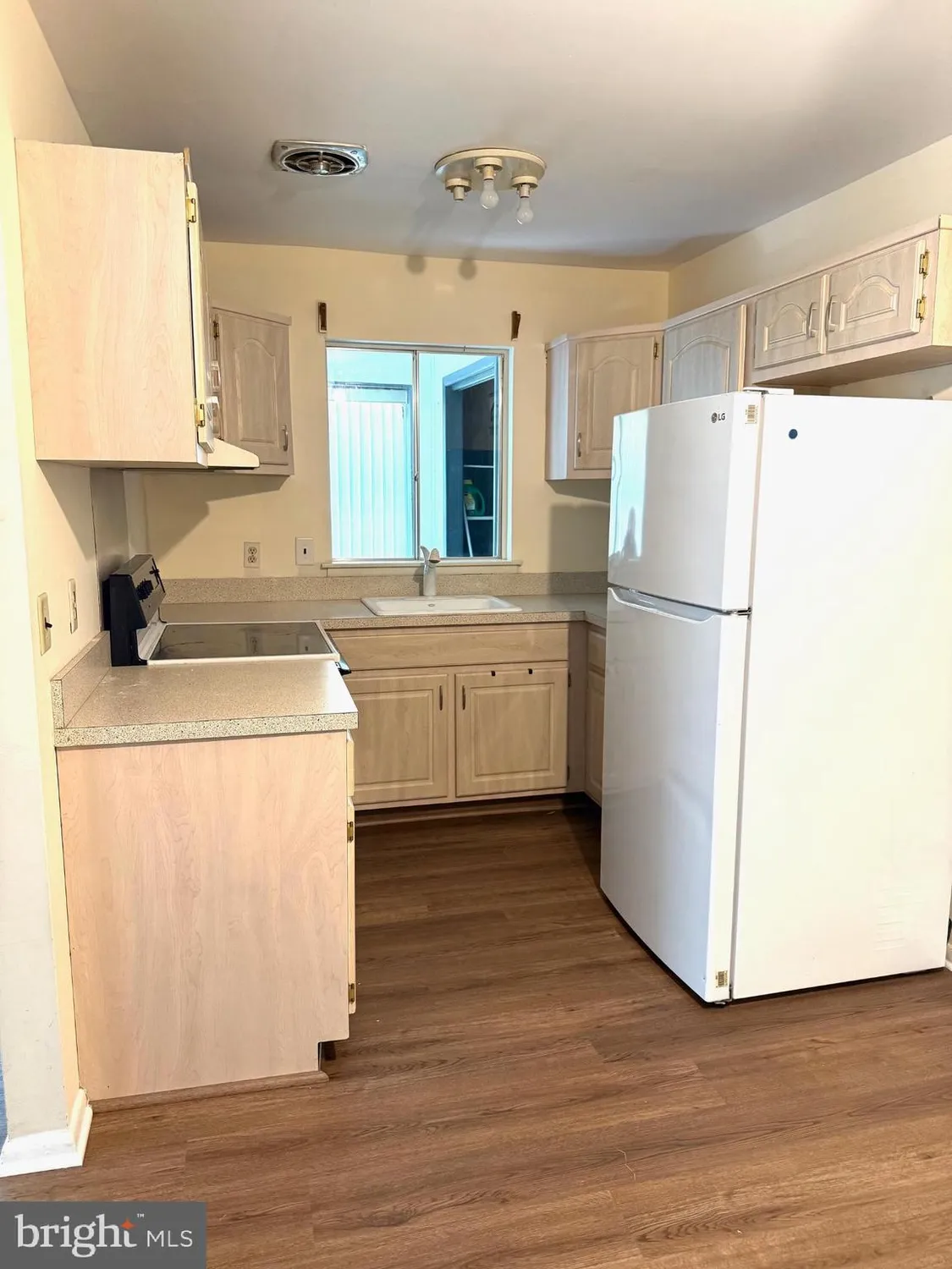 Property Slideshow image 19 of 21 | 768d hudson pkwy, Whiting, NJ, 08759