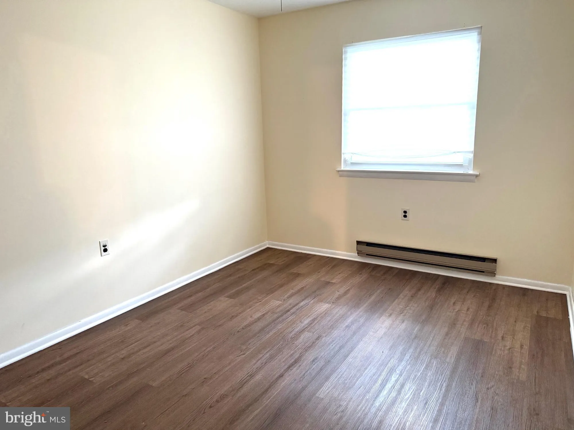 Property Slideshow image 10 of 21 | 768d hudson pkwy, Whiting, NJ, 08759