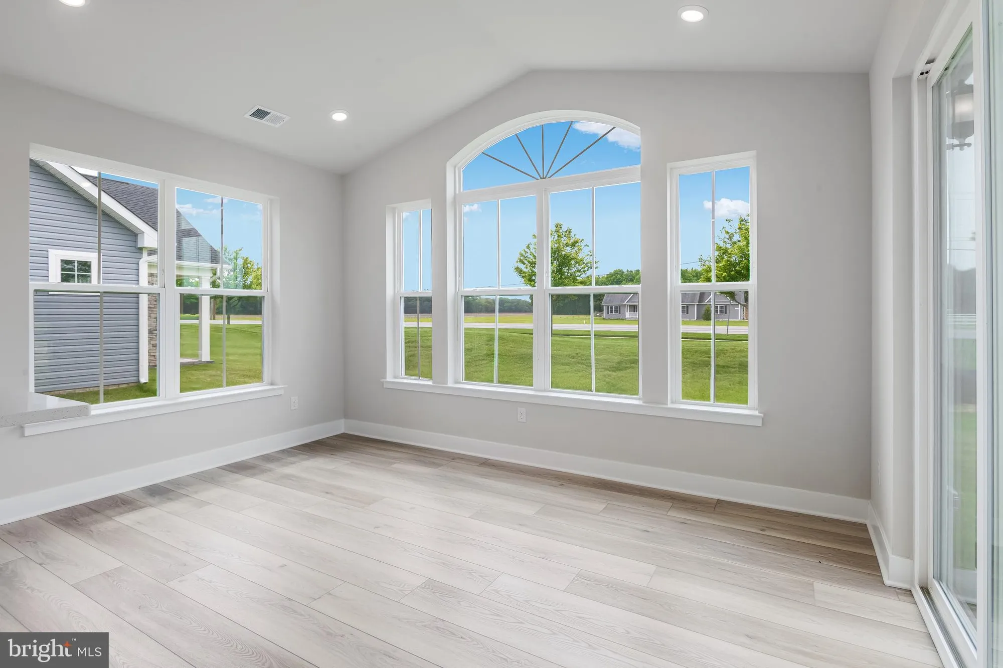 Property Slideshow image 7 of 42 | 211 mariners cir, Milton, DE, 19968