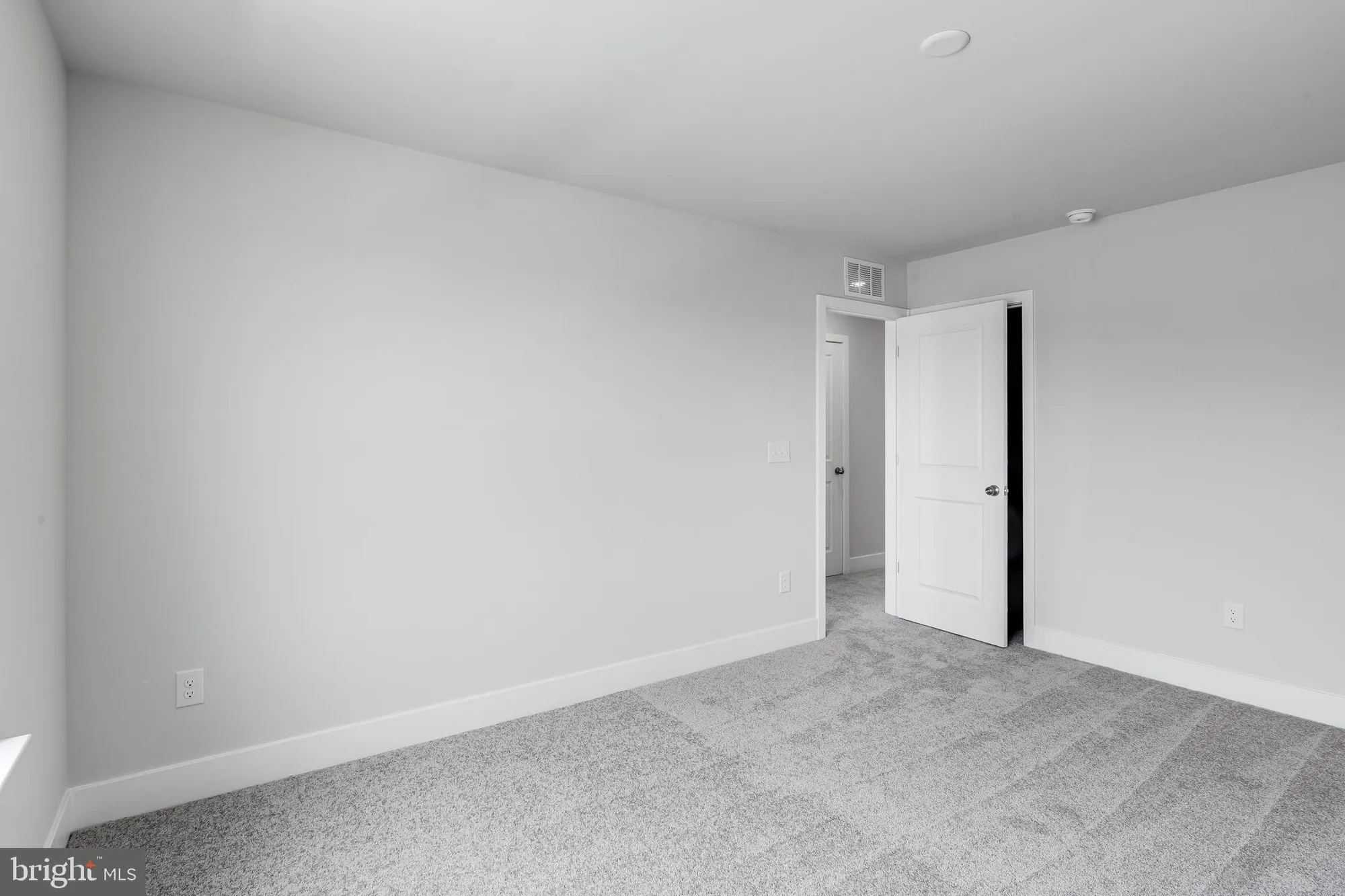 Property Slideshow image 19 of 42 | 211 mariners cir, Milton, DE, 19968