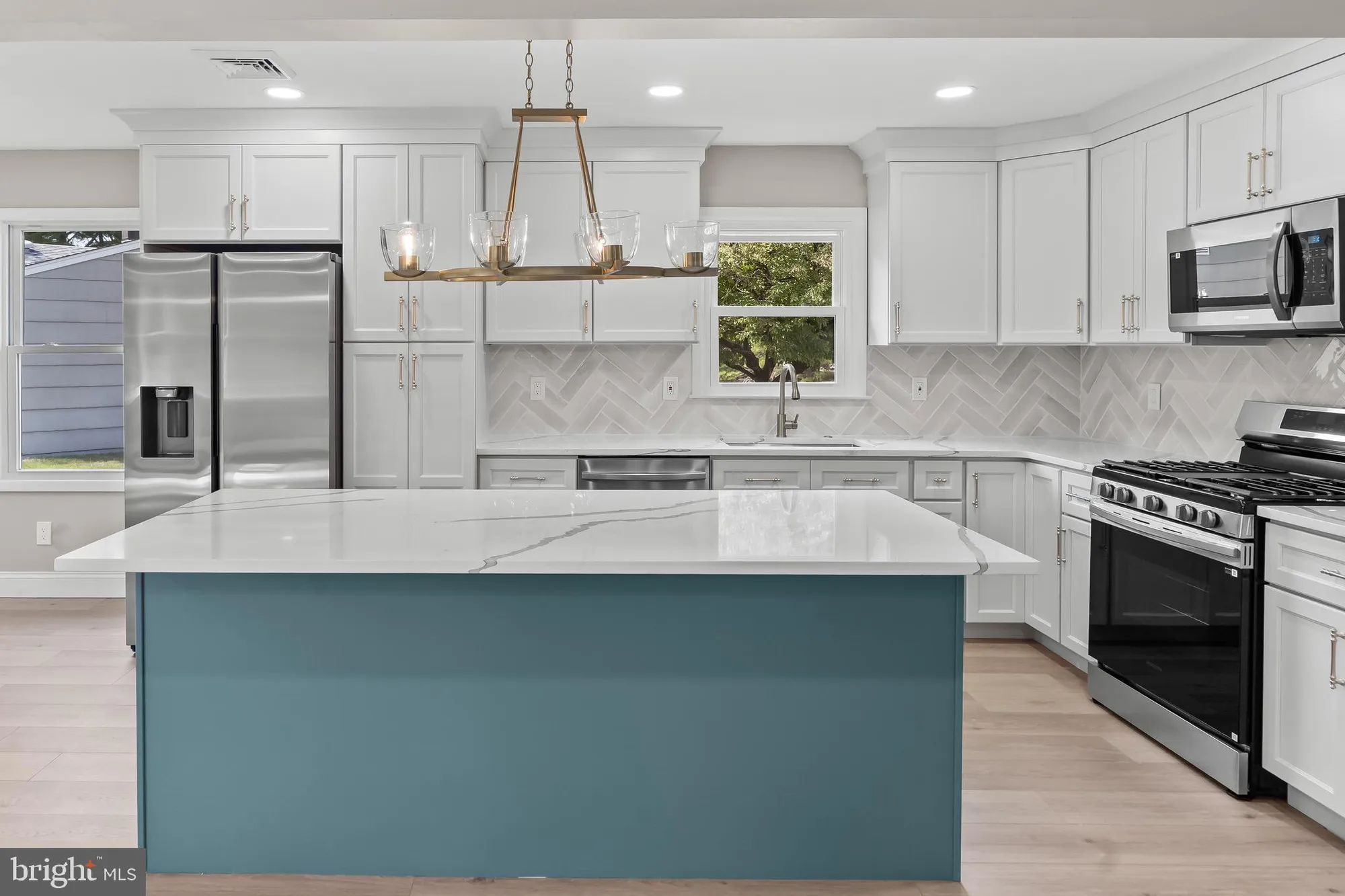 Property Slideshow image 15 of 23 | 15 brian ct, Toms River, NJ, 08757