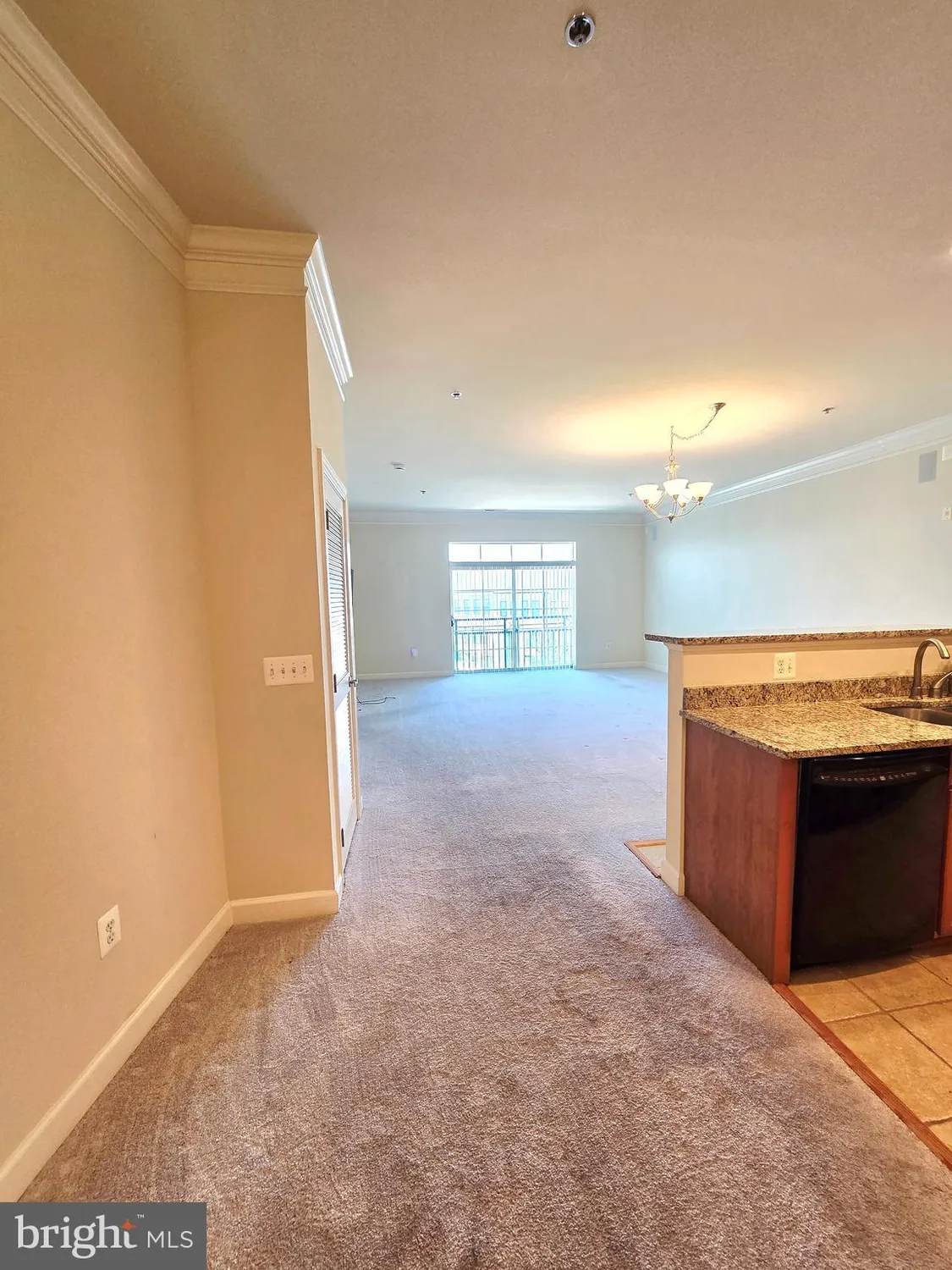 Property Slideshow image 8 of 29 | 680 watermans dr apt 301, Woodbridge, VA, 22191