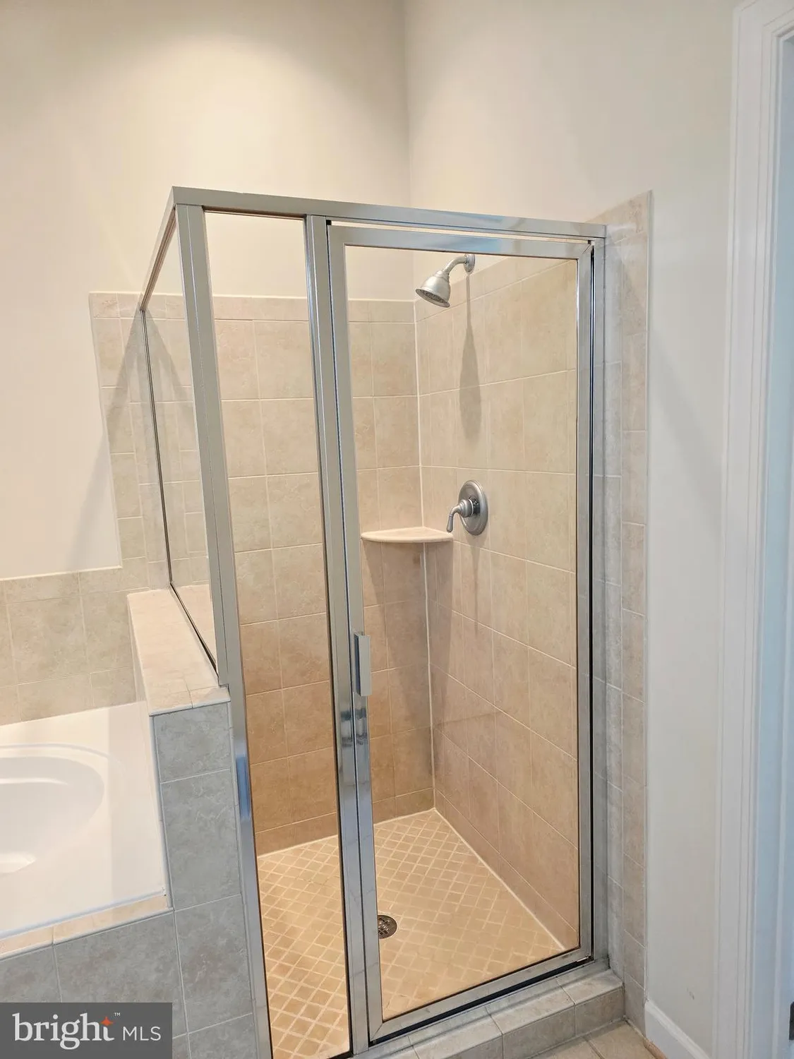 Property Slideshow image 14 of 29 | 680 watermans dr apt 301, Woodbridge, VA, 22191