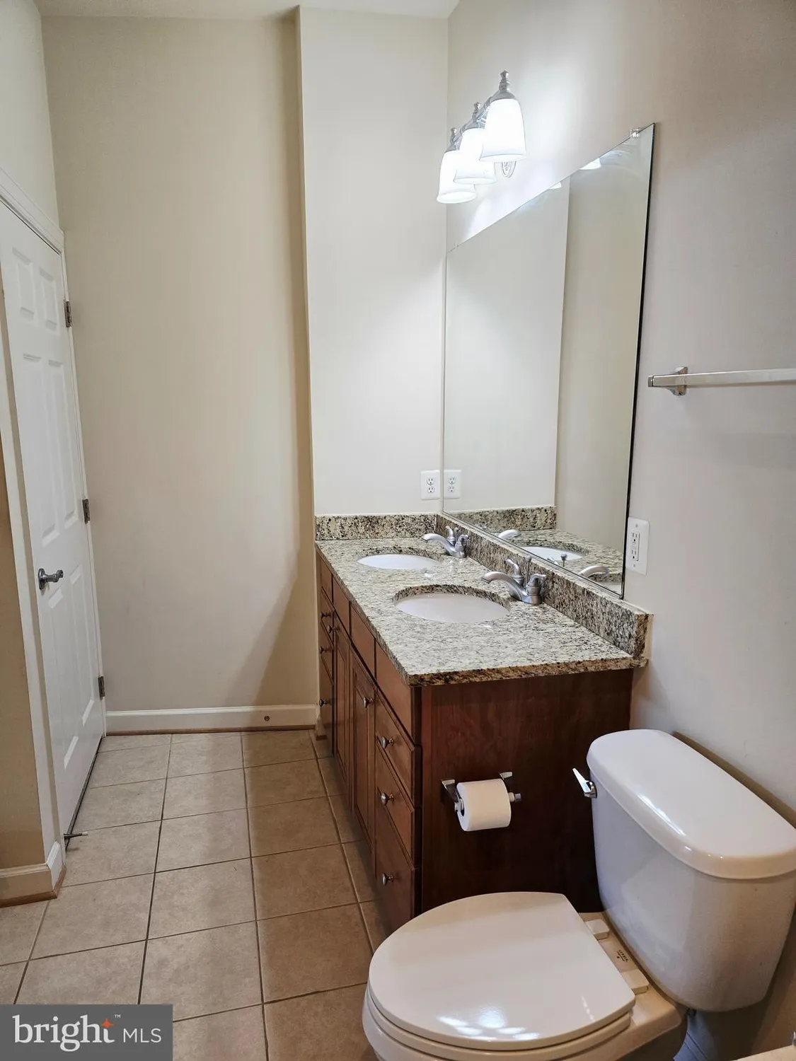 Property Slideshow image 17 of 29 | 680 watermans dr apt 301, Woodbridge, VA, 22191