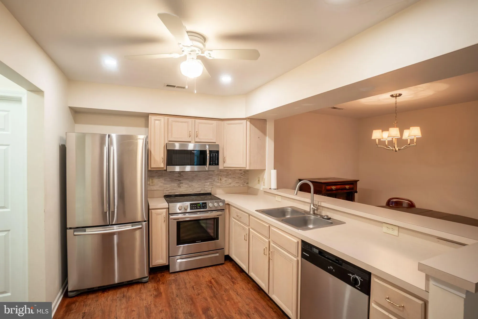 Property Slideshow image 8 of 21 | 18 woolsey ct, Pennington, NJ, 08534