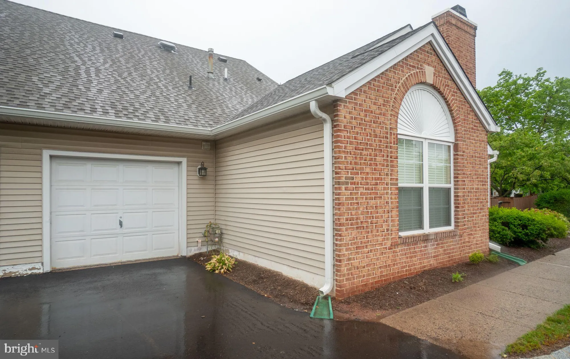 Property Slideshow image 18 of 21 | 18 woolsey ct, Pennington, NJ, 08534