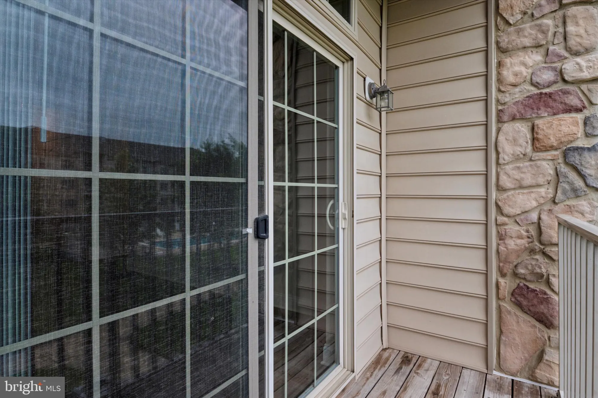 Property Slideshow image 22 of 25 | 3000 fountainview cir # 3206, Newark, DE, 19713