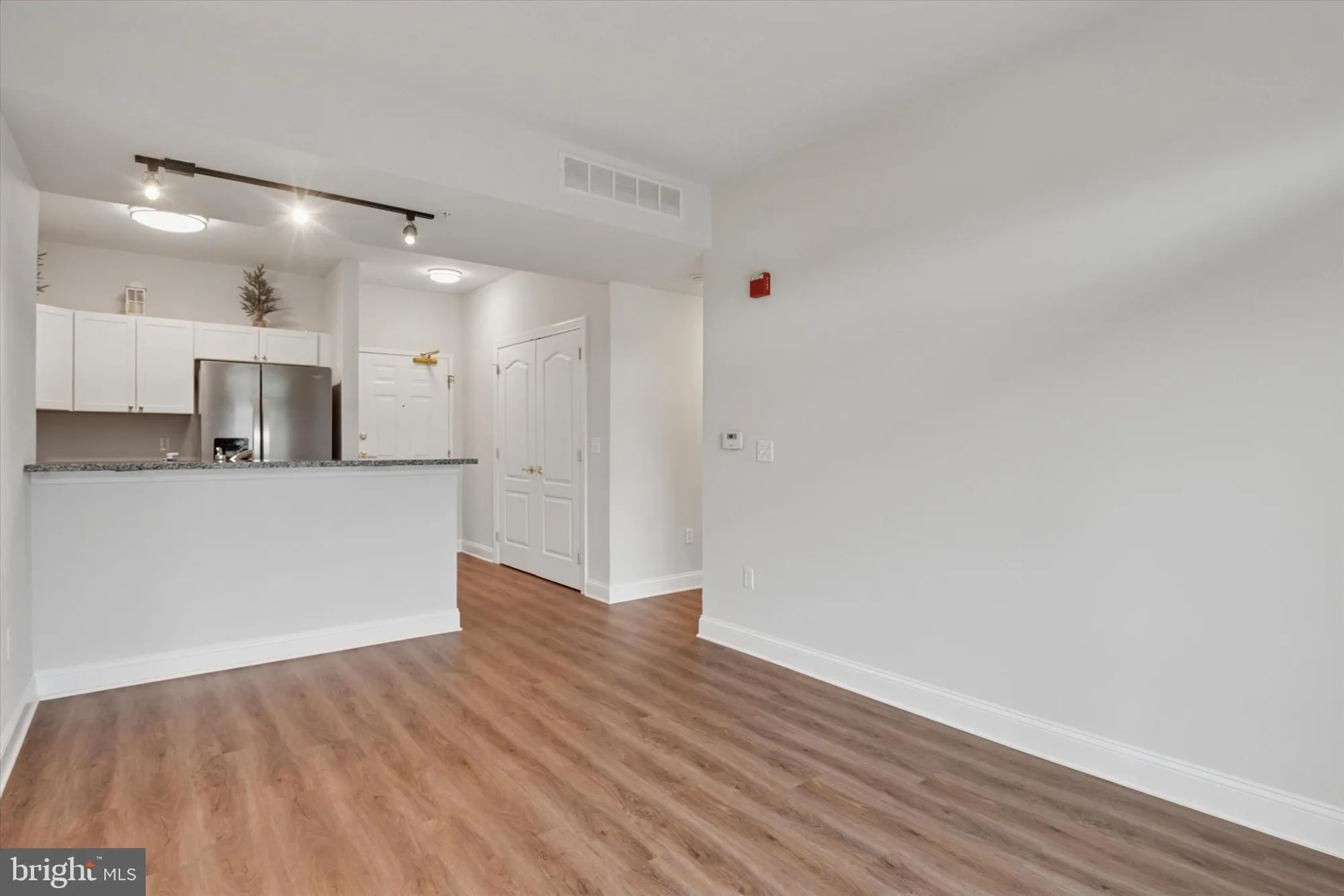 Property Slideshow image 5 of 25 | 3000 fountainview cir # 3206, Newark, DE, 19713