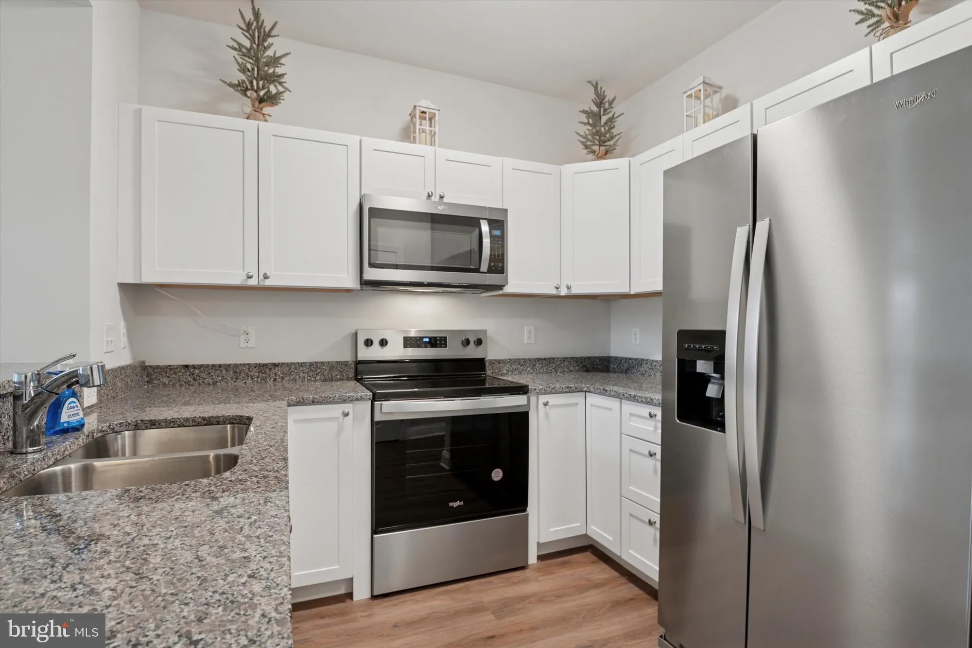 Property Slideshow image 8 of 25 | 3000 fountainview cir # 3206, Newark, DE, 19713