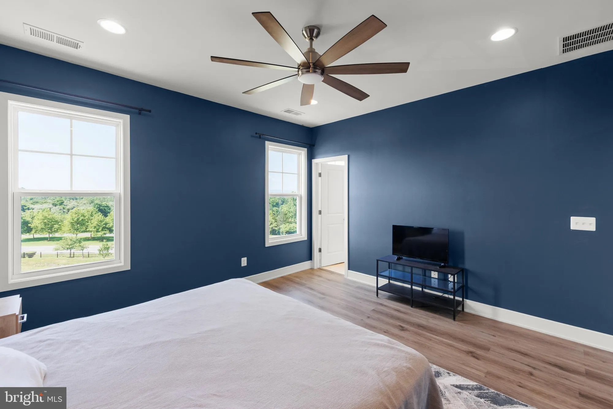 Property Slideshow image 17 of 29 | 102 phacelia way, Lake Frederick, VA, 22630