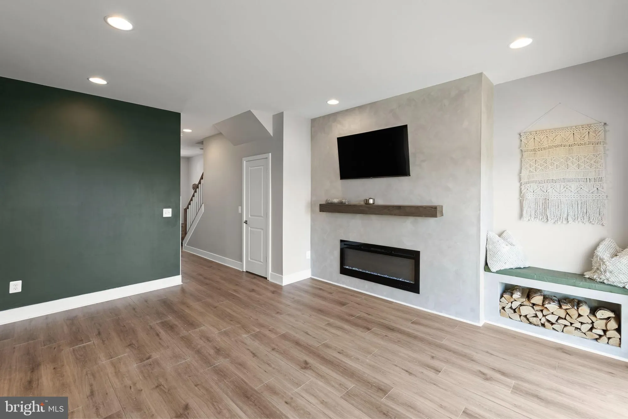 Property Slideshow image 4 of 29 | 102 phacelia way, Lake Frederick, VA, 22630