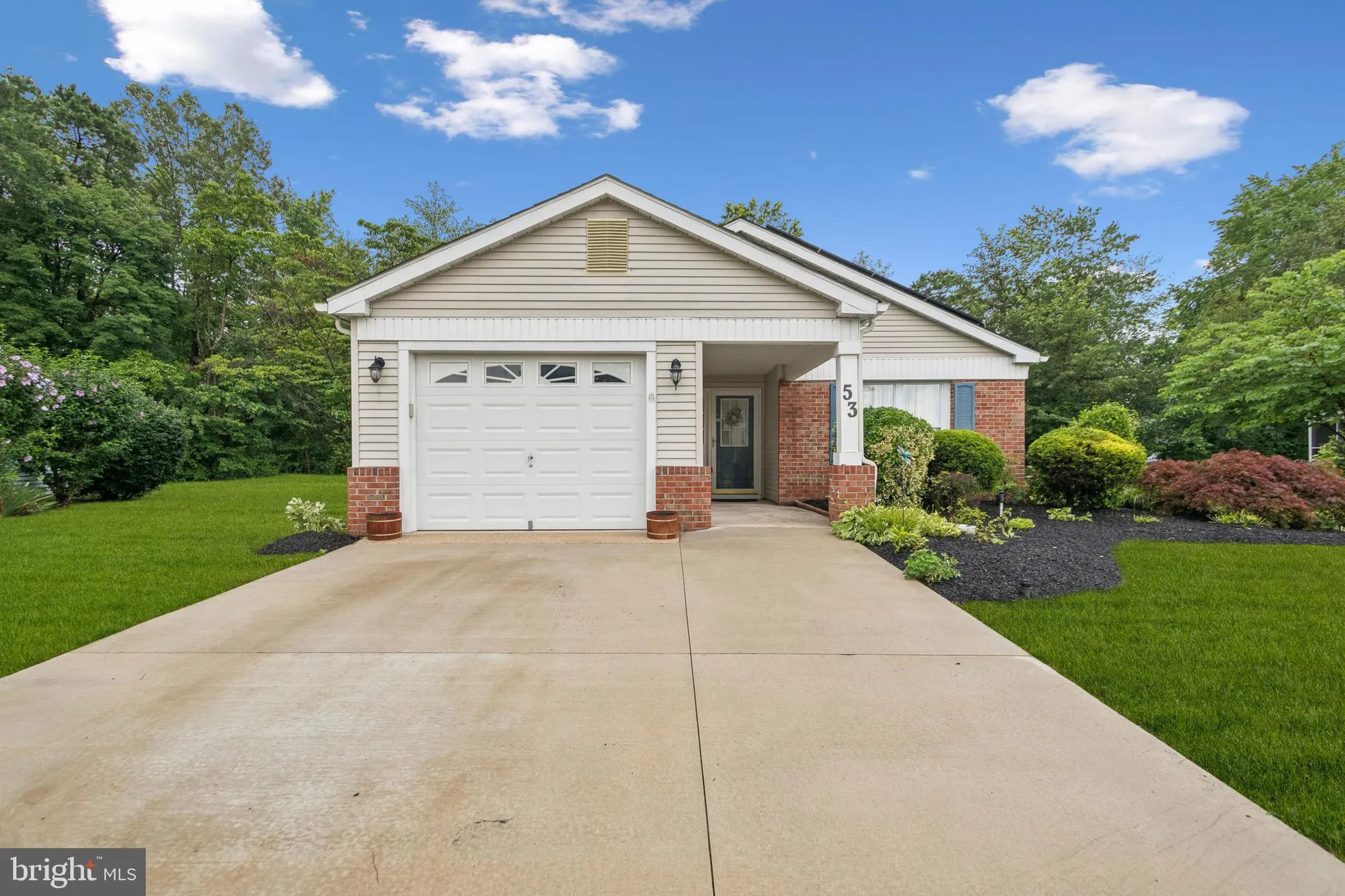 Property Slideshow image 1 of 30 | 53 finchley ct, Southampton, NJ, 08088