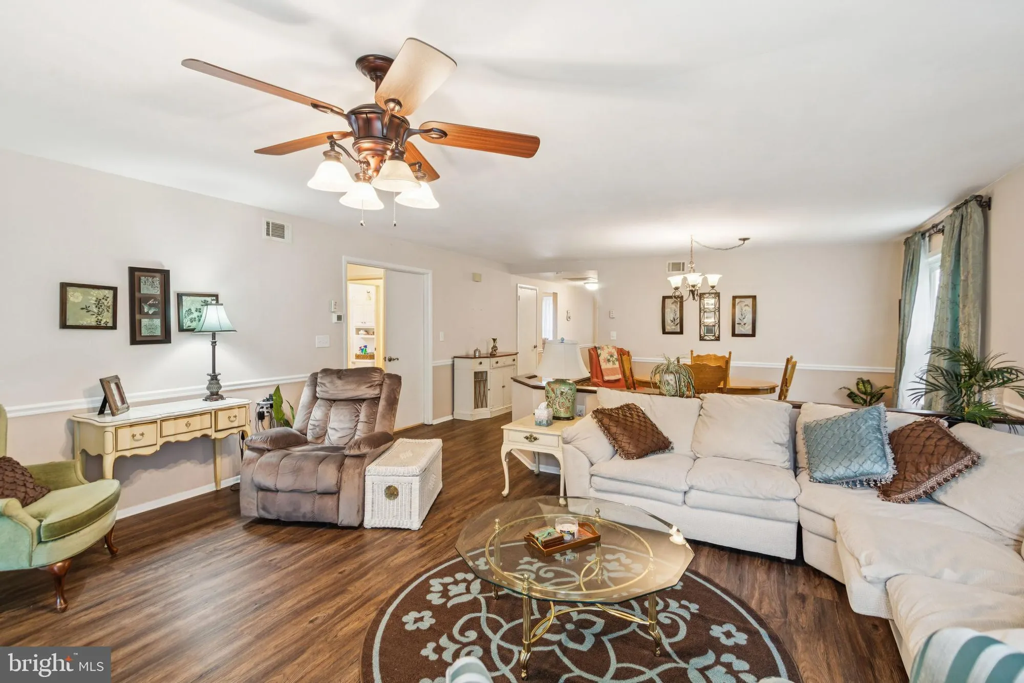 Property Slideshow image 22 of 30 | 53 finchley ct, Southampton, NJ, 08088