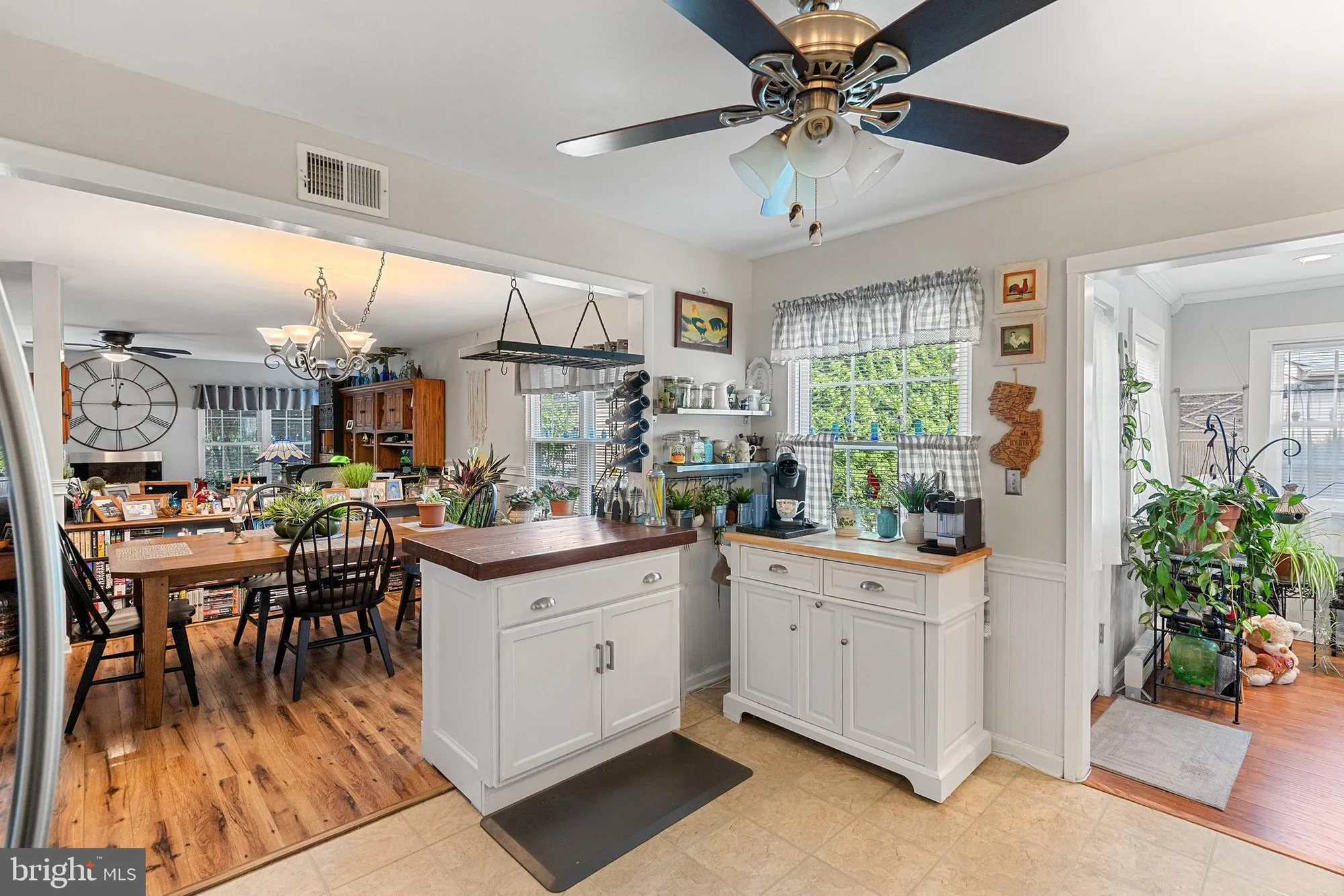 Property Slideshow image 11 of 53 | 32 saint paul pl, Manchester, NJ, 08759